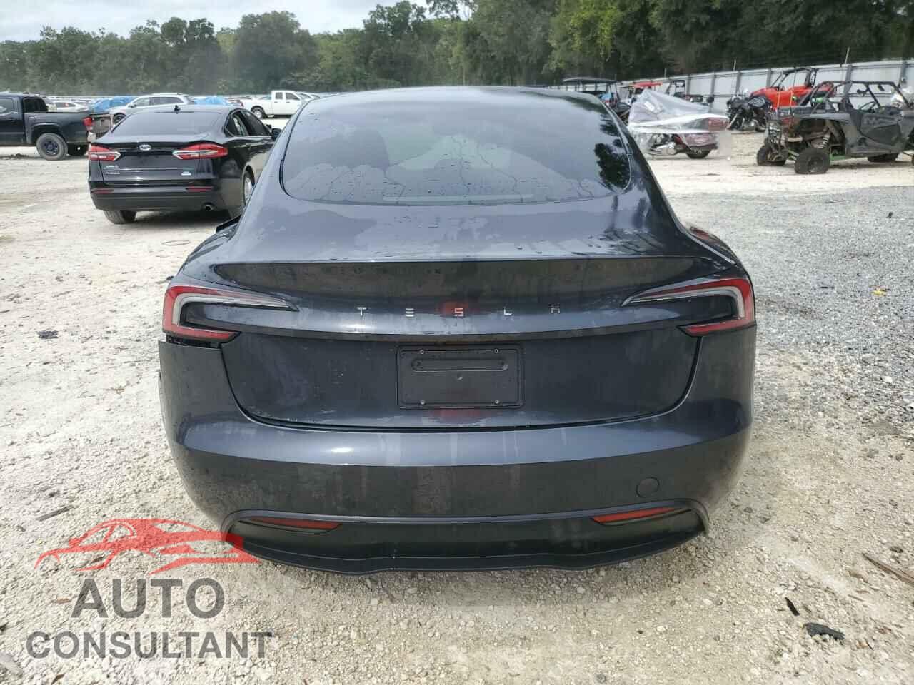 TESLA MODEL 3 2024 - 5YJ3E1EA5RF757691