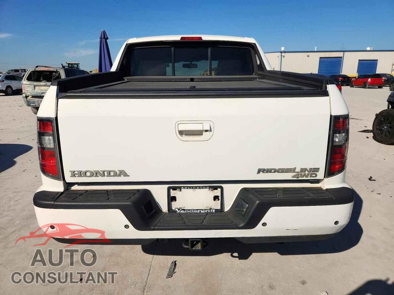HONDA RIDGELINE 2013 - 5FPYK1F50DB003906