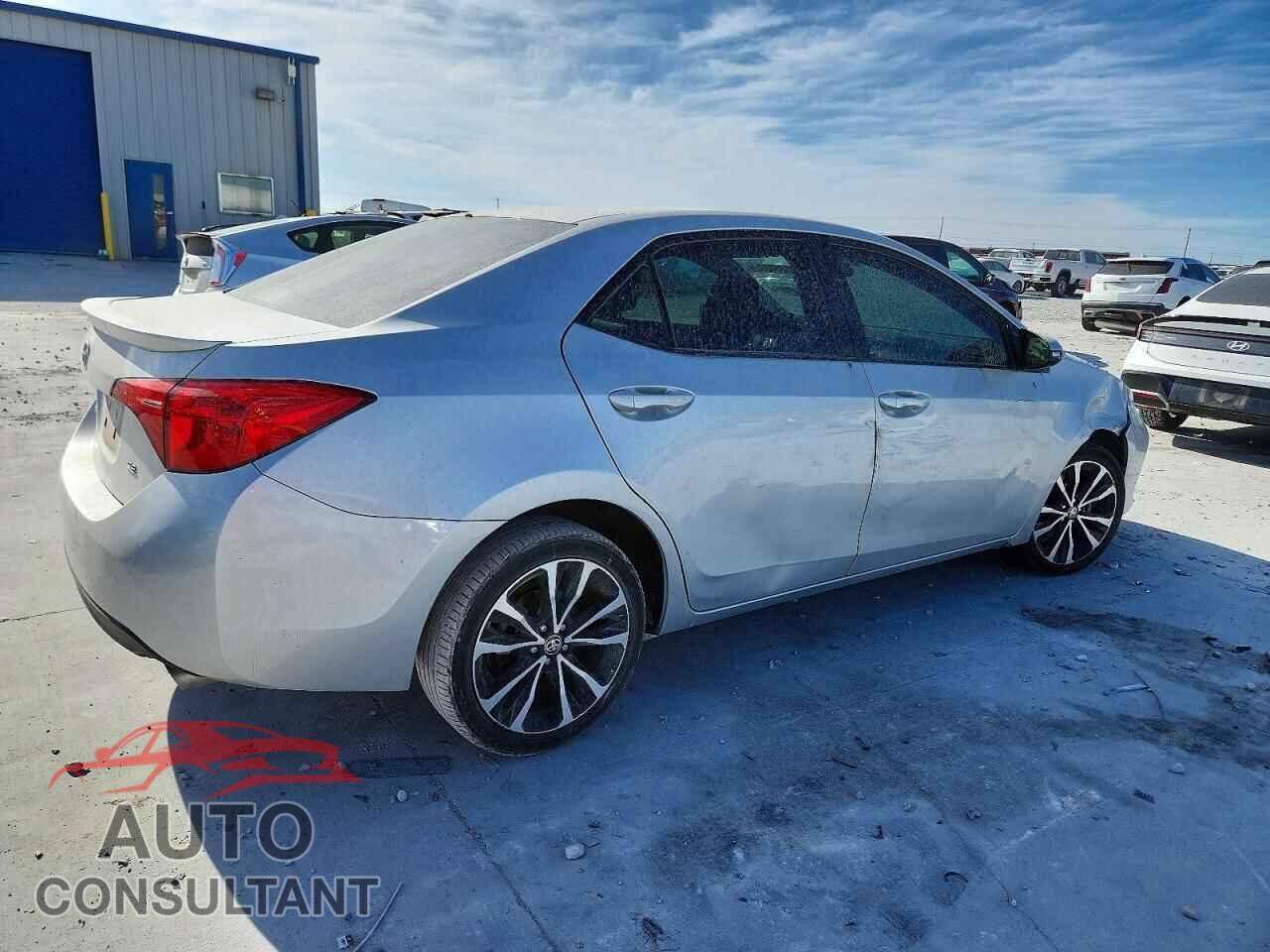 TOYOTA COROLLA 2017 - 5YFBURHE8HP655123