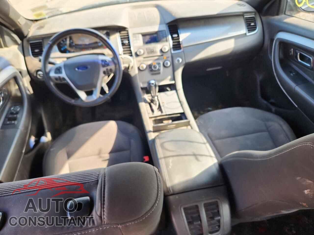 FORD TAURUS 2016 - 1FAHP2E82GG157481