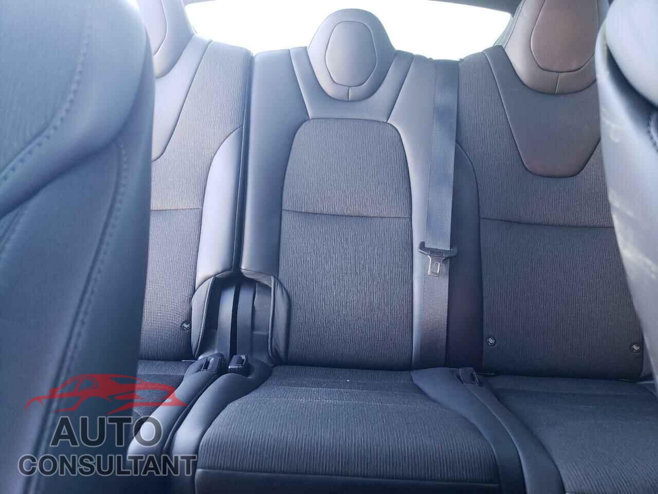 TESLA MODEL X 2018 - 5YJXCAE28JF102963