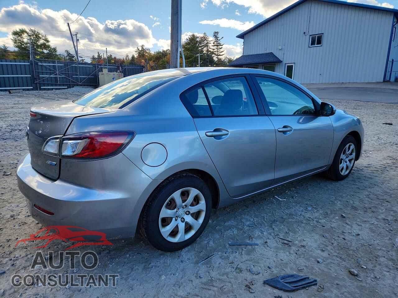 MAZDA 3 2013 - JM1BL1U84D1703378