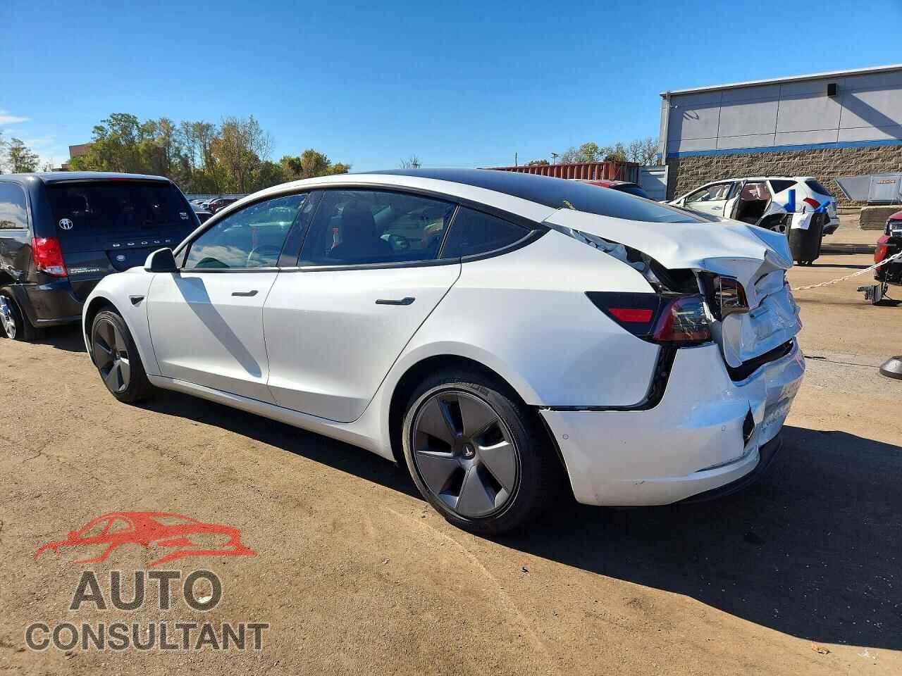 TESLA MODEL 3 2022 - 5YJ3E1EB0NF107489