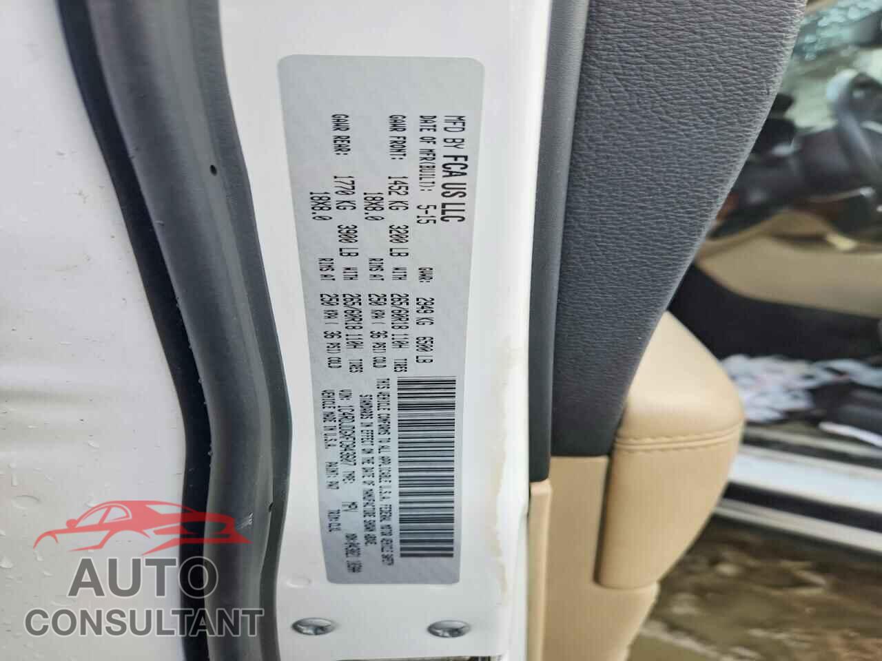 DODGE DURANGO 2015 - 1C4RDJDGXFC843607