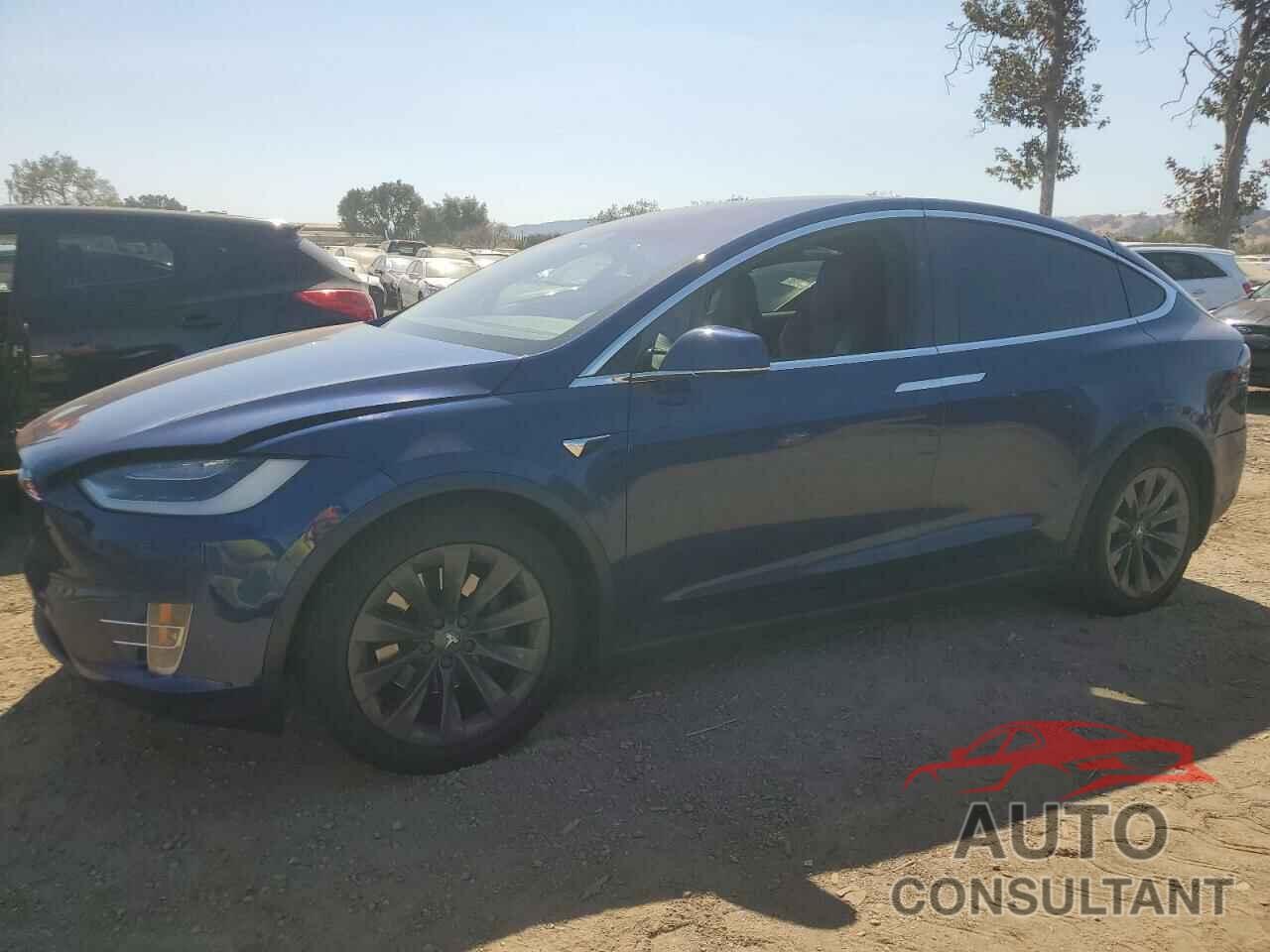 TESLA MODEL X 2018 - 5YJXCBE24JF134038