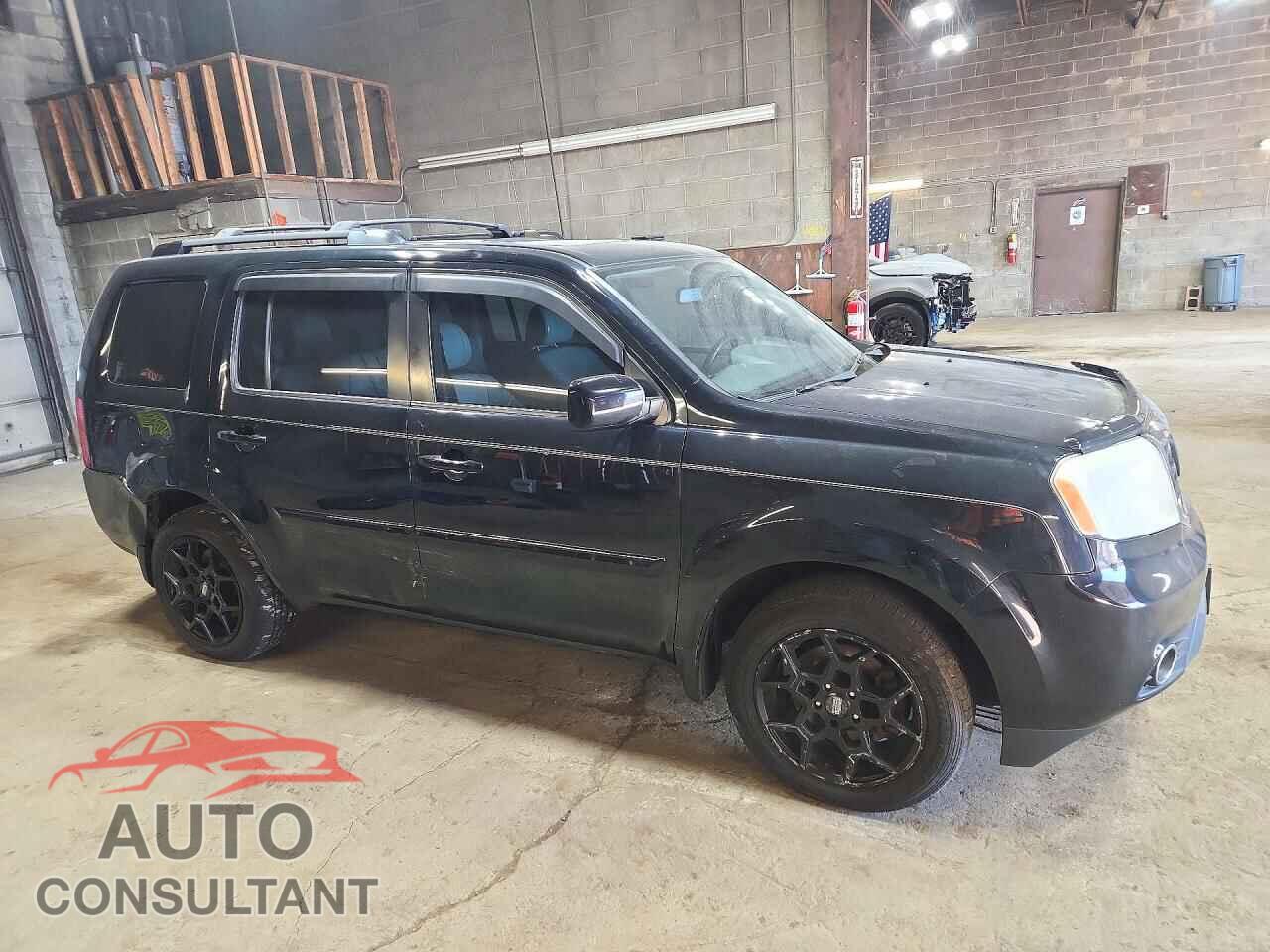 HONDA PILOT 2015 - 5FNYF4H71FB044948