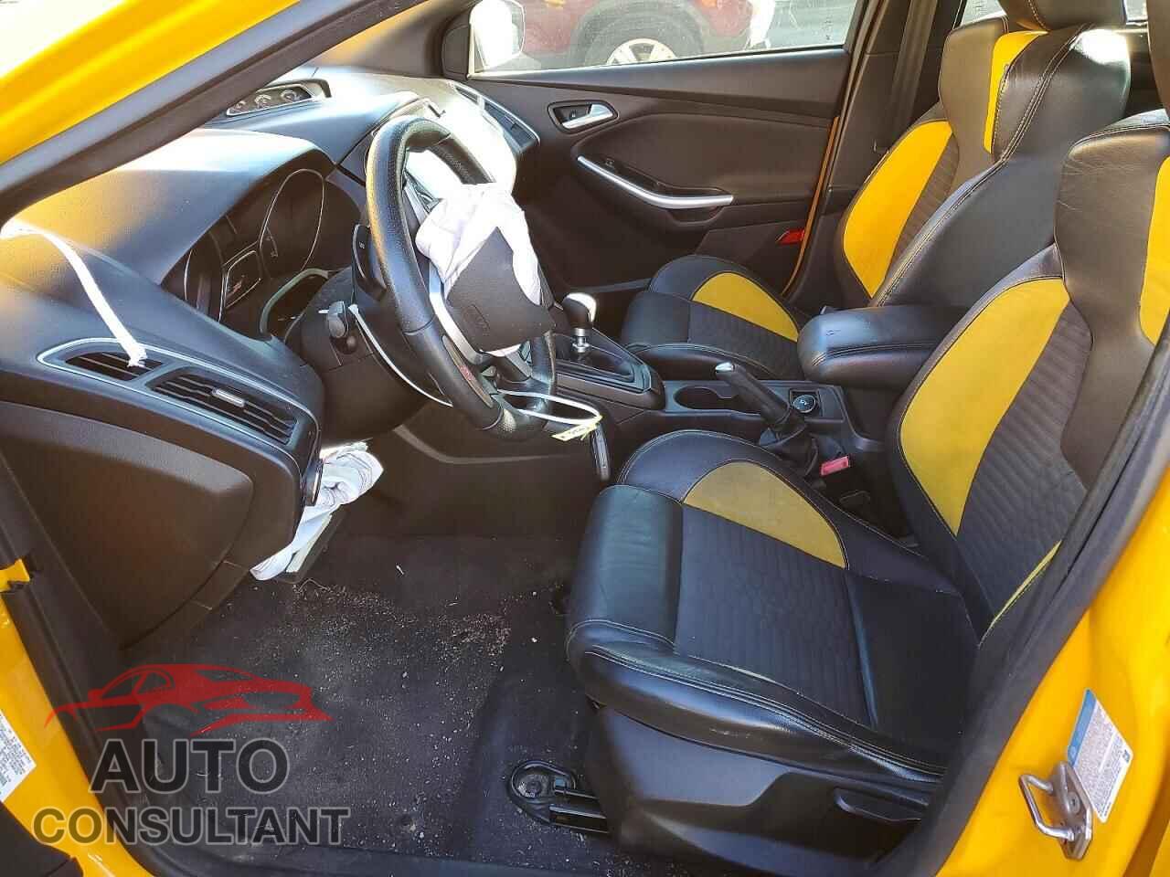 FORD FOCUS 2013 - 1FADP3L95DL127796