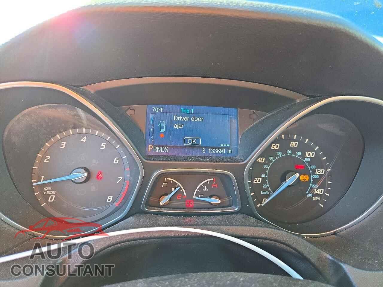 FORD FOCUS 2014 - 1FADP3F22EL309004