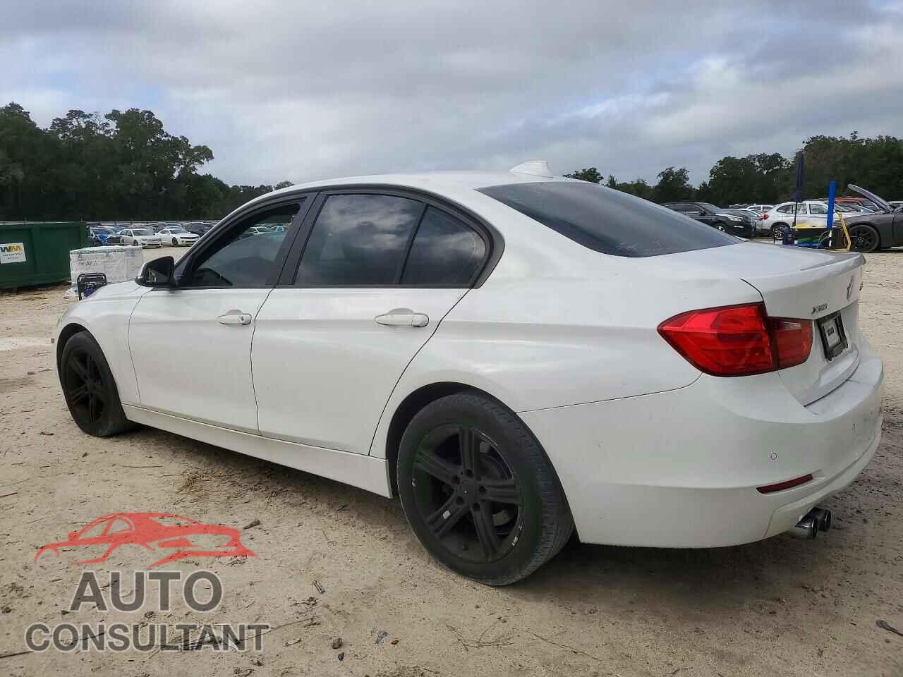 BMW 3 SERIES 2013 - WBA3B3C51DF534933