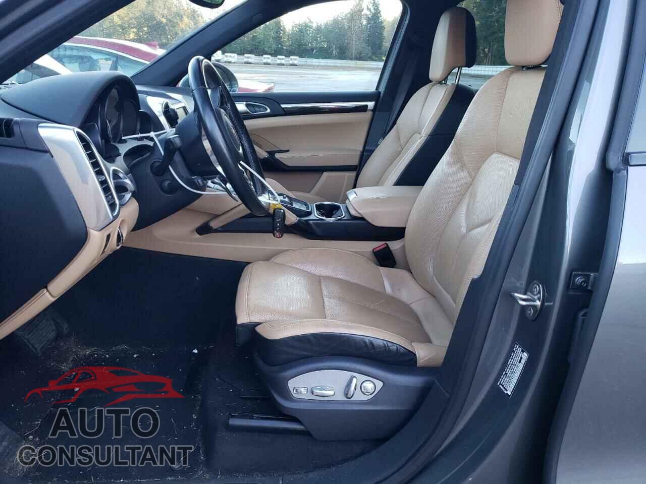 PORSCHE CAYENNE 2016 - WP1AF2A29GLA40146
