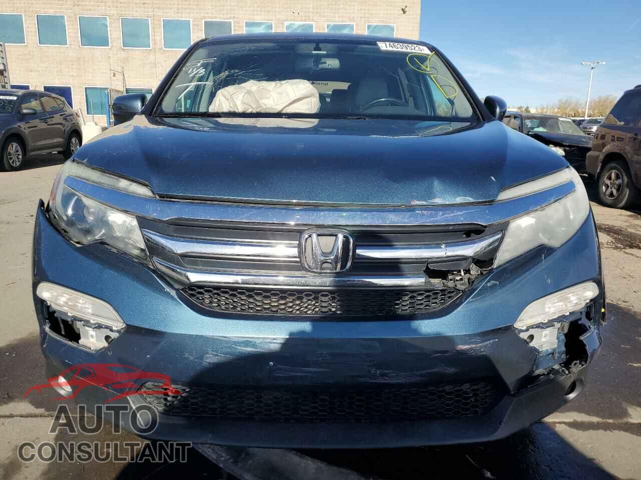 HONDA PILOT 2016 - 5FNYF6H58GB095357