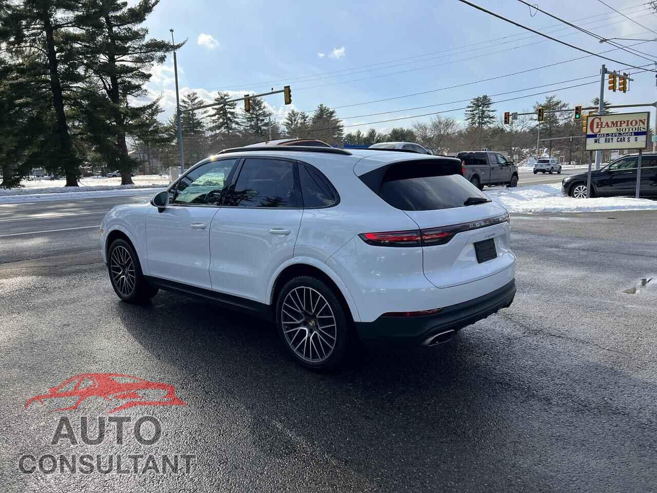 PORSCHE CAYENNE 2019 - WP1AA2AY4KDA09702