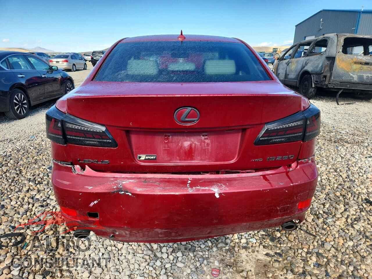 LEXUS IS 2012 - JTHCF5C21C5056203