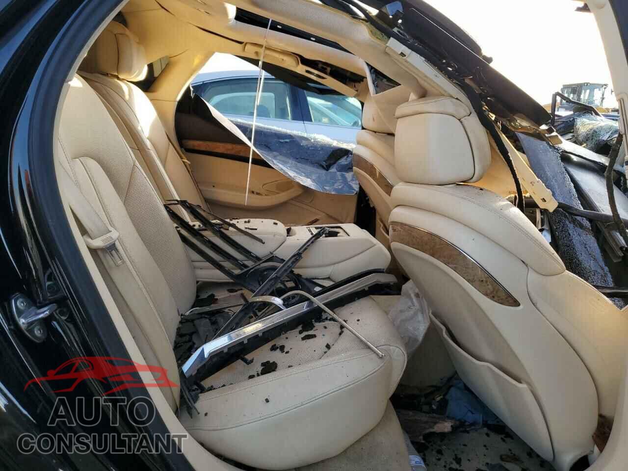 AUDI A8 2012 - WAURVAFD3CN009319