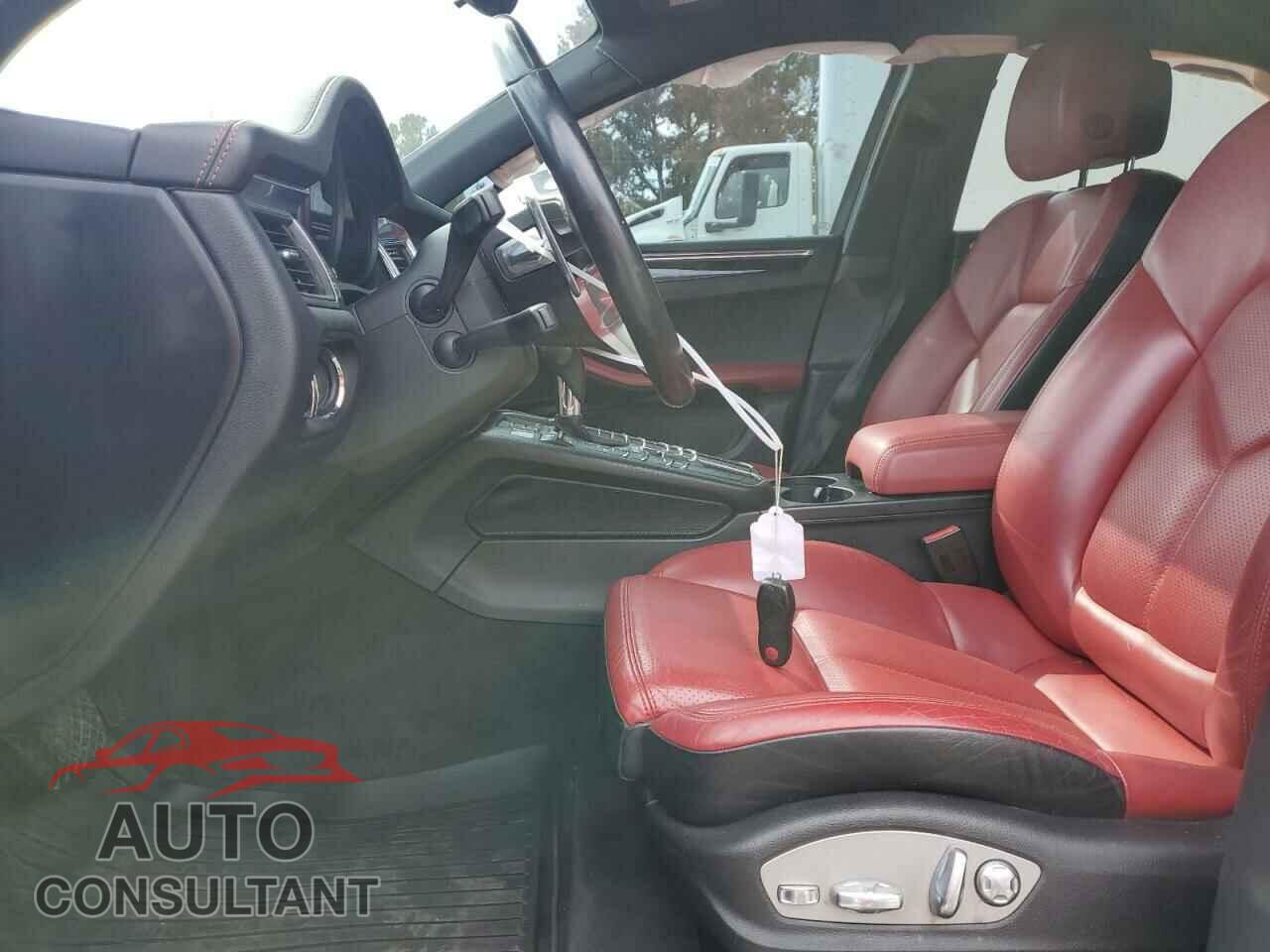 PORSCHE MACAN 2017 - WP1AB2A54HLB18016