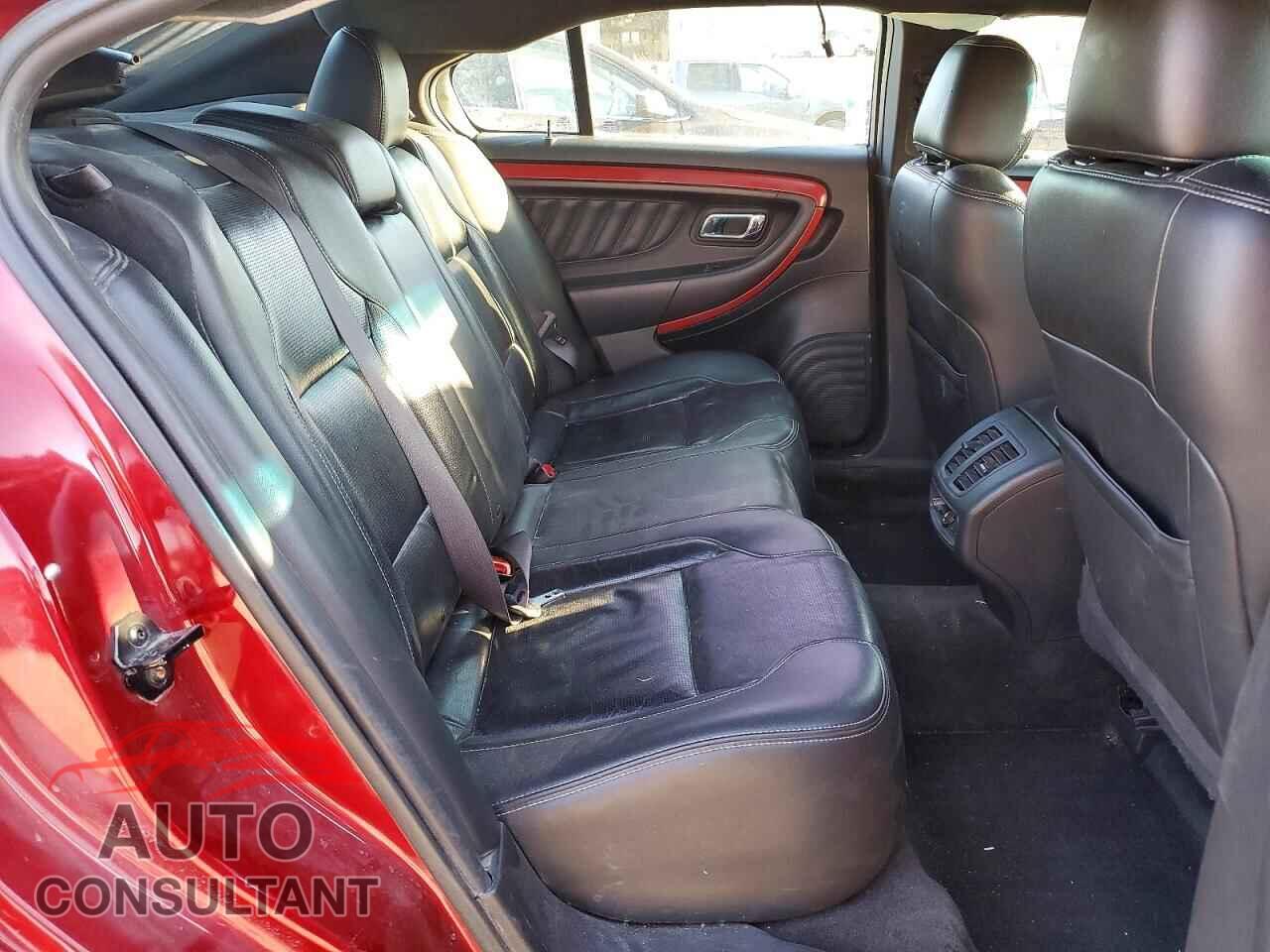 FORD TAURUS 2017 - 1FAHP2F82HG113156