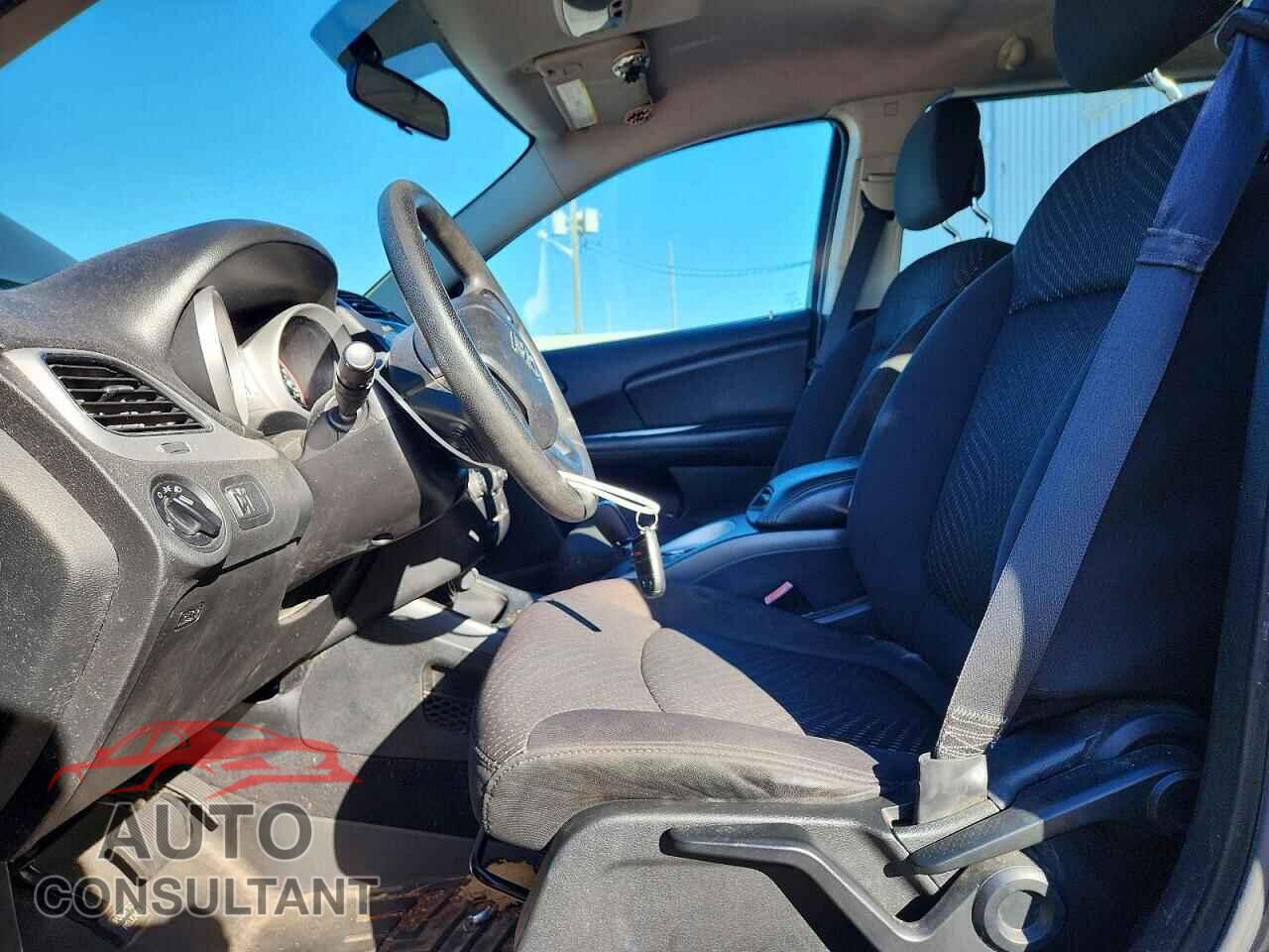 DODGE JOURNEY 2015 - 3C4PDCAB9FT611127