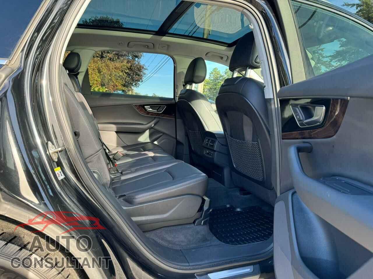 AUDI Q7 2017 - WA1AAAF73HD008832