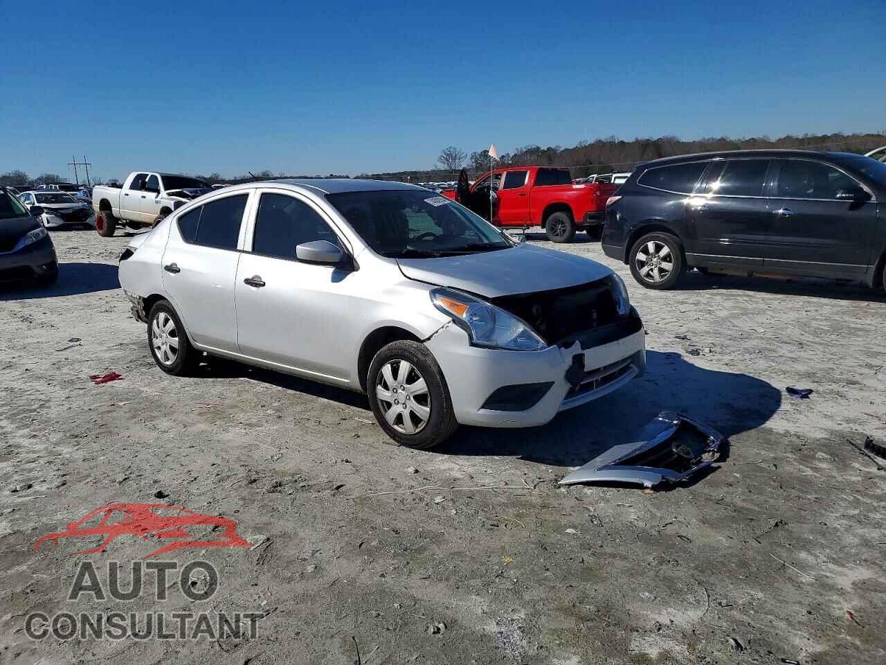 NISSAN VERSA 2017 - 3N1CN7AP2HL879926