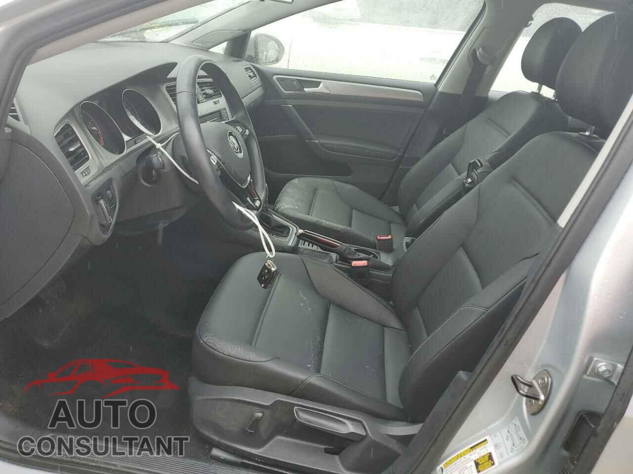 VOLKSWAGEN GOLF 2017 - 3VWC17AU0HM505384