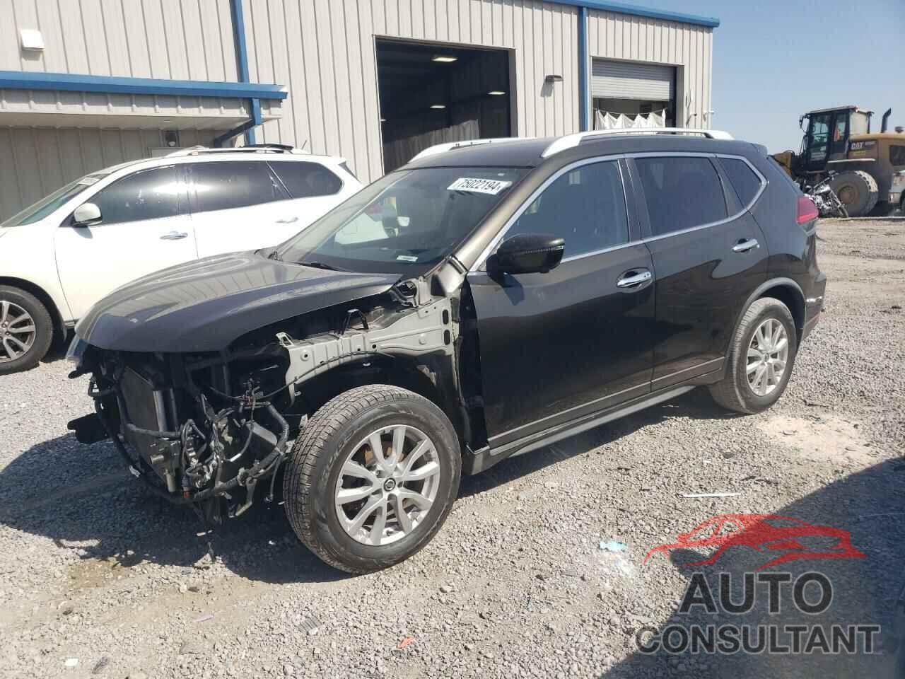 NISSAN ROGUE 2017 - KNMAT2MT3HP597725