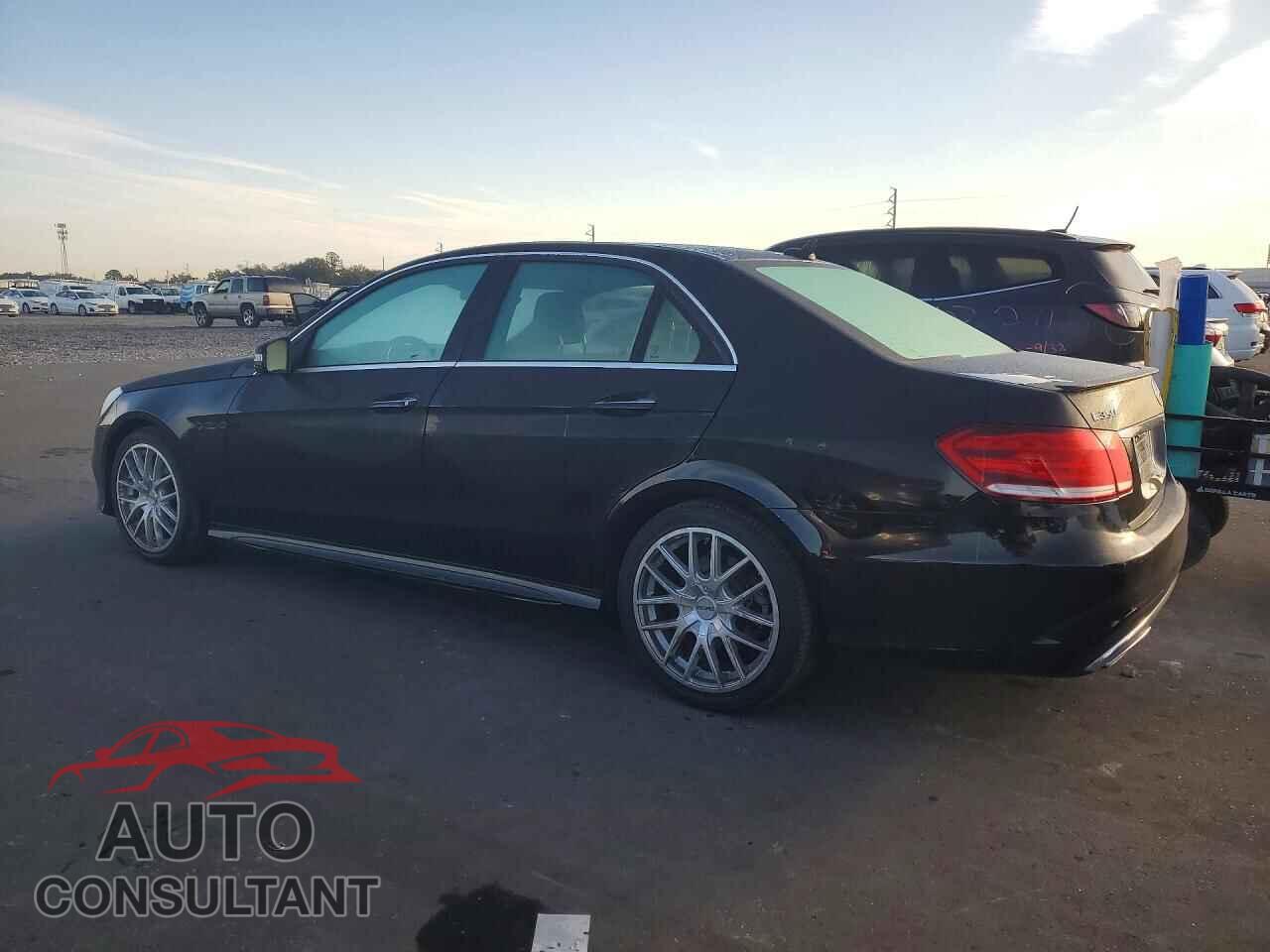 MERCEDES-BENZ E-CLASS 2014 - WDDHF5KBXEB045655