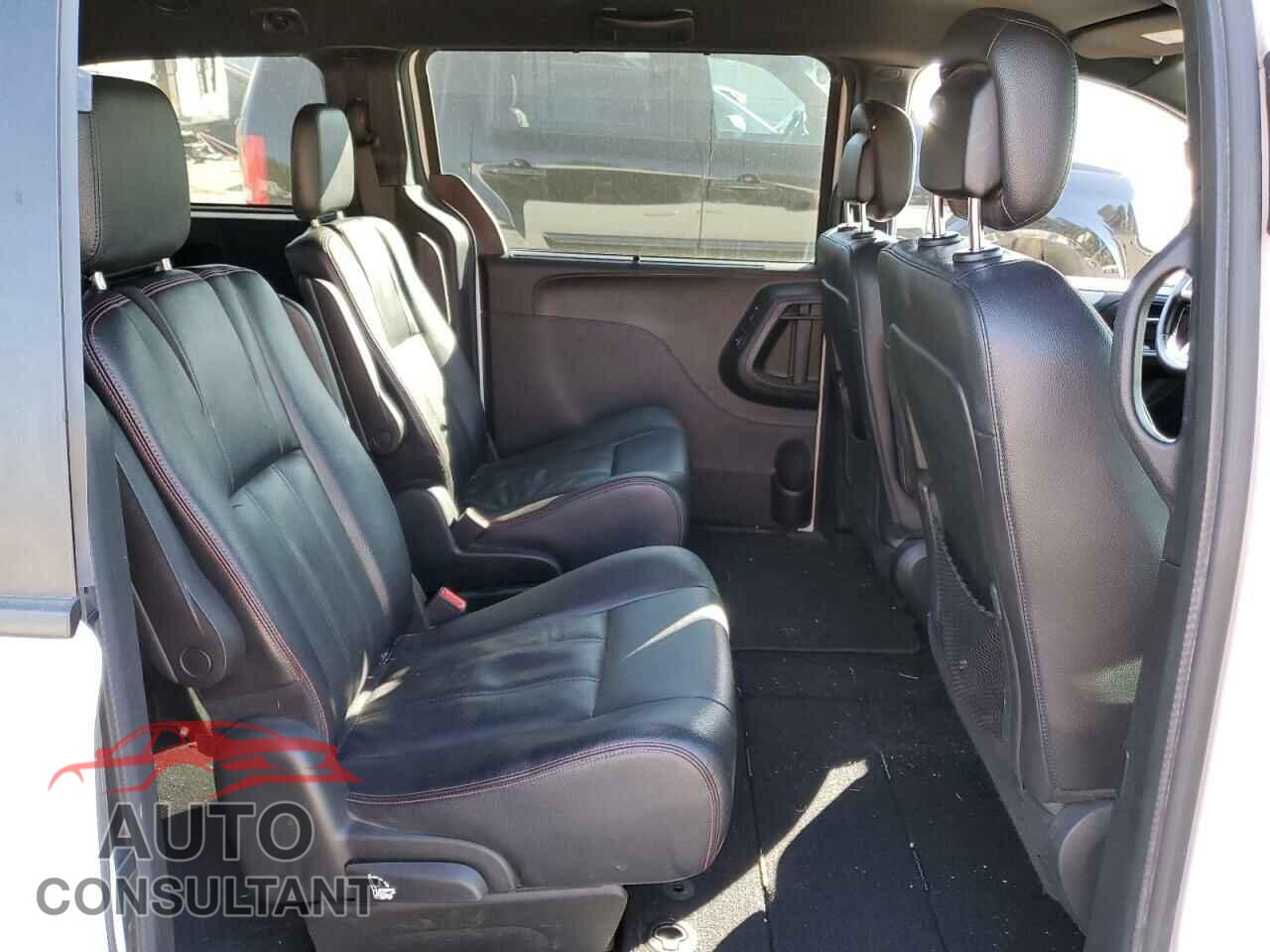 DODGE CARAVAN 2018 - 2C4RDGEG0JR165810