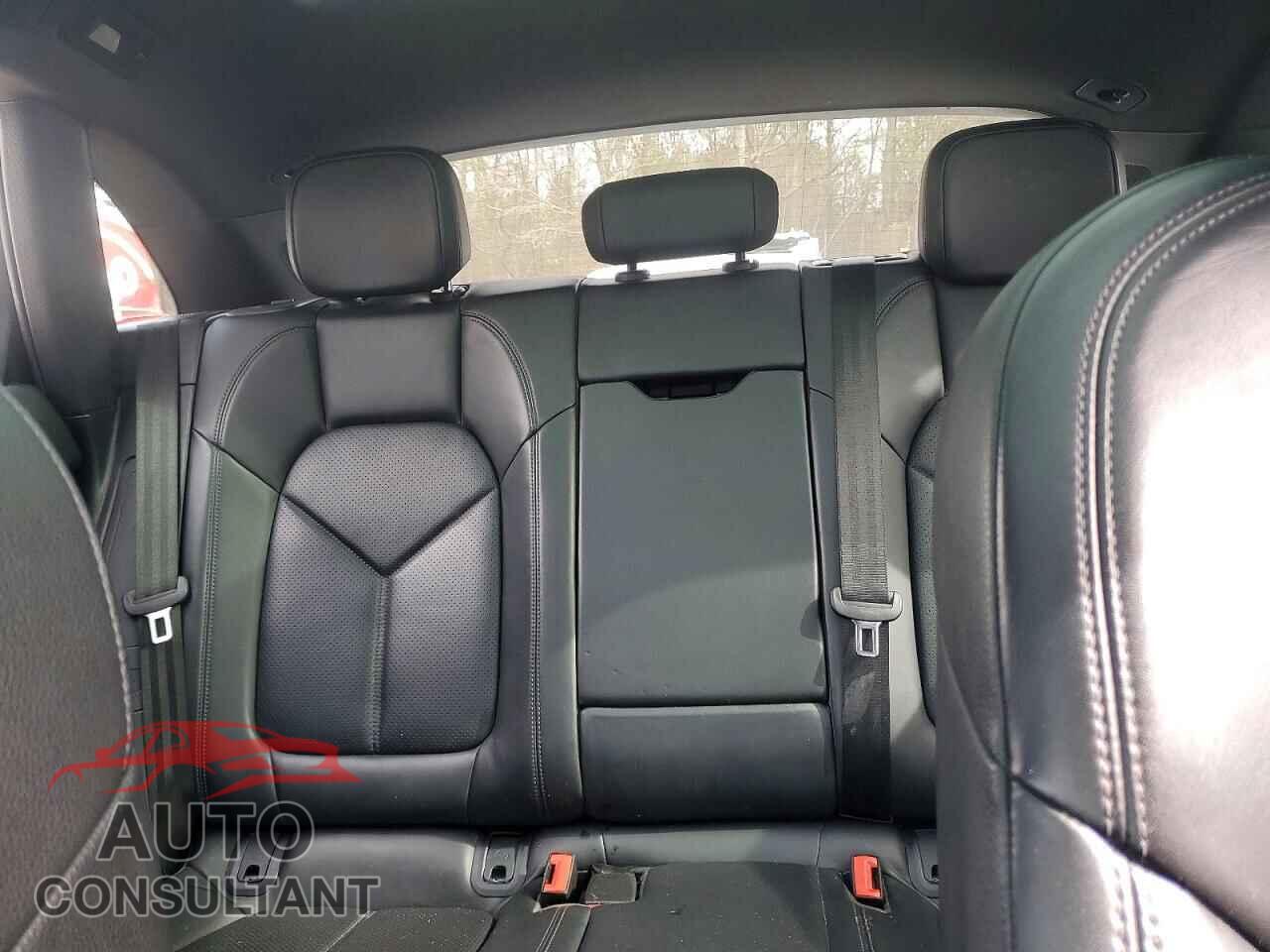 PORSCHE MACAN 2021 - WP1AA2A59MLB13438