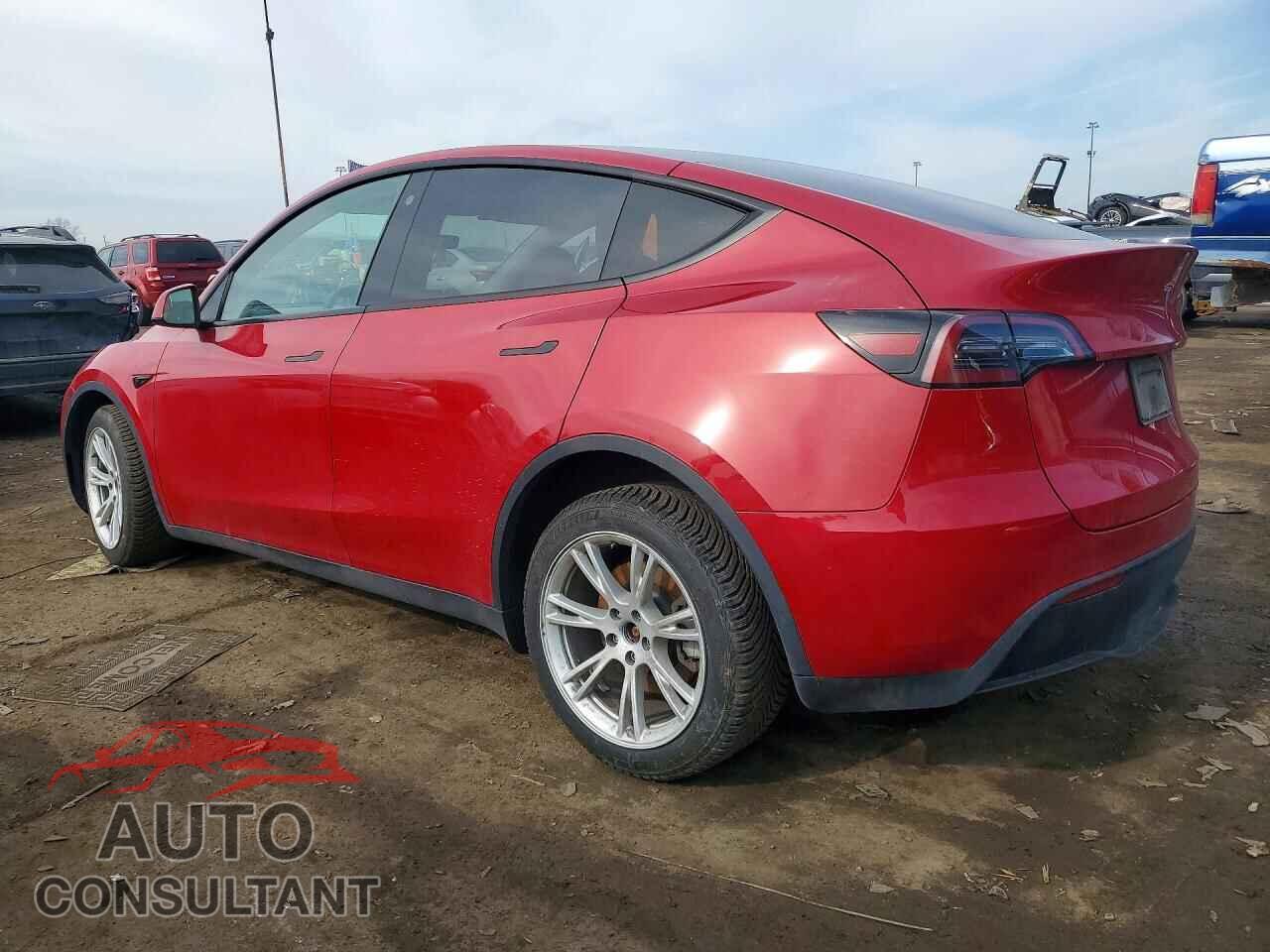TESLA MODEL Y 2023 - 7SAYGDEE2PF782505