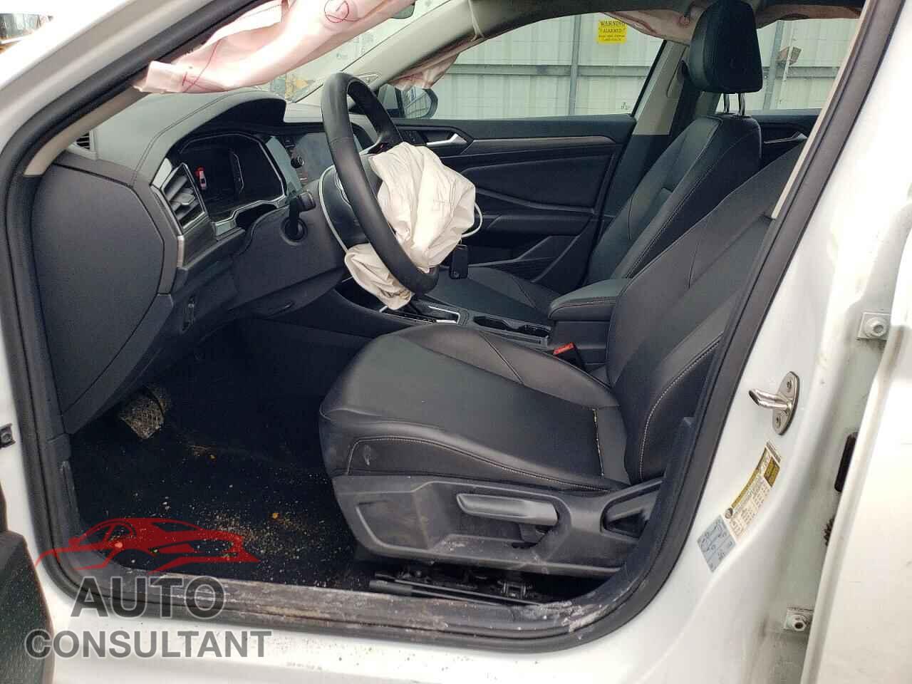 VOLKSWAGEN JETTA 2020 - 3VWEB7BU0LM057144