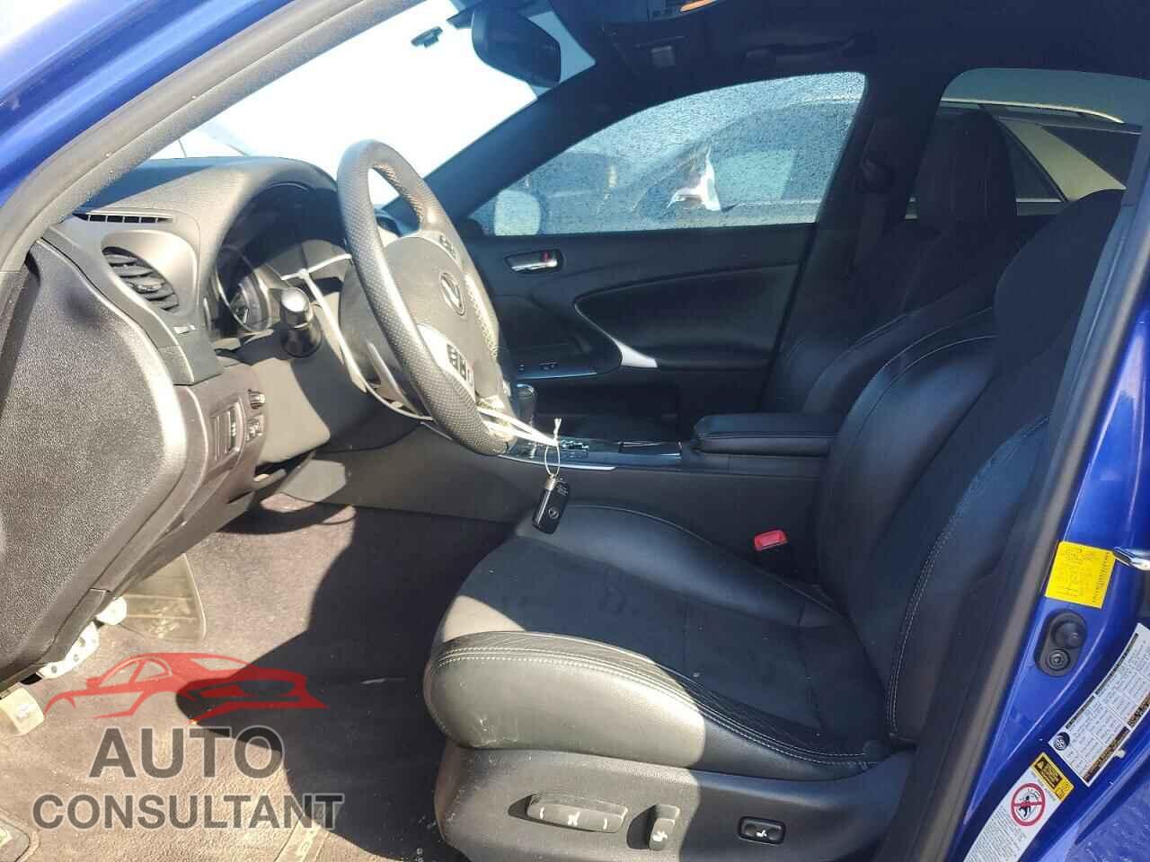 LEXUS IS 2012 - JTHBF5C25C5171110