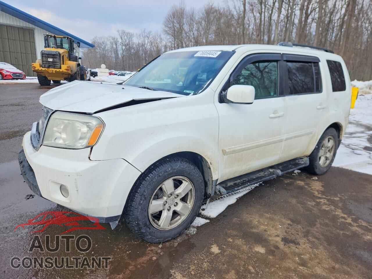HONDA PILOT 2011 - 5FNYF4H64BB004803