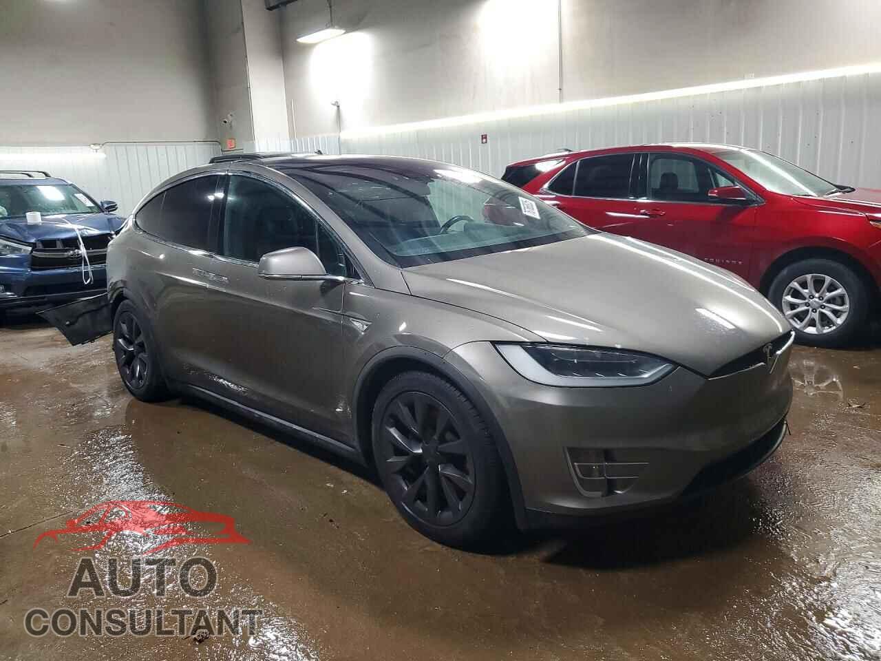 TESLA MODEL X 2016 - 5YJXCAE21GF005368