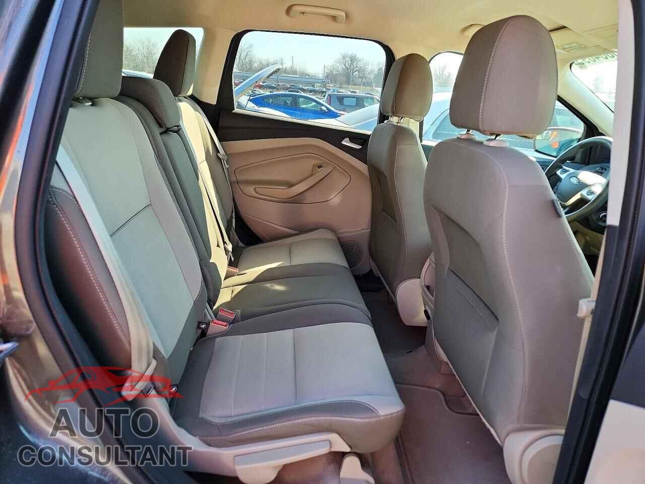 FORD ESCAPE 2015 - 1FMCU0G79FUA08096