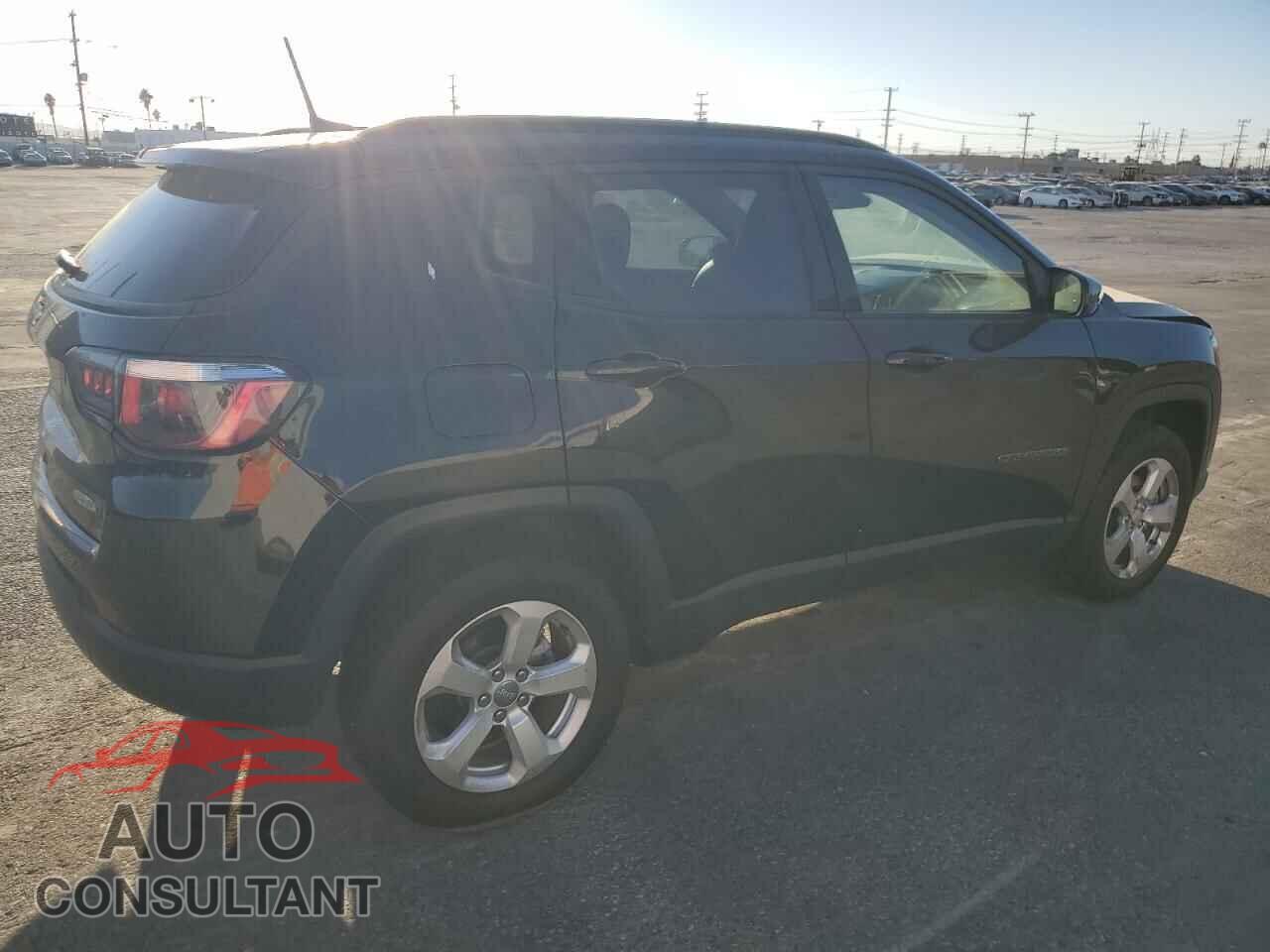 JEEP COMPASS 2018 - 3C4NJDBB6JT245933