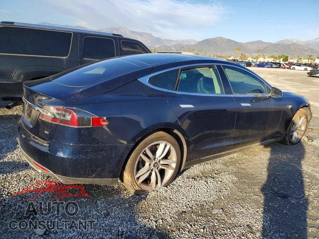TESLA MODEL S 2013 - 5YJSA1DG2DFP11676