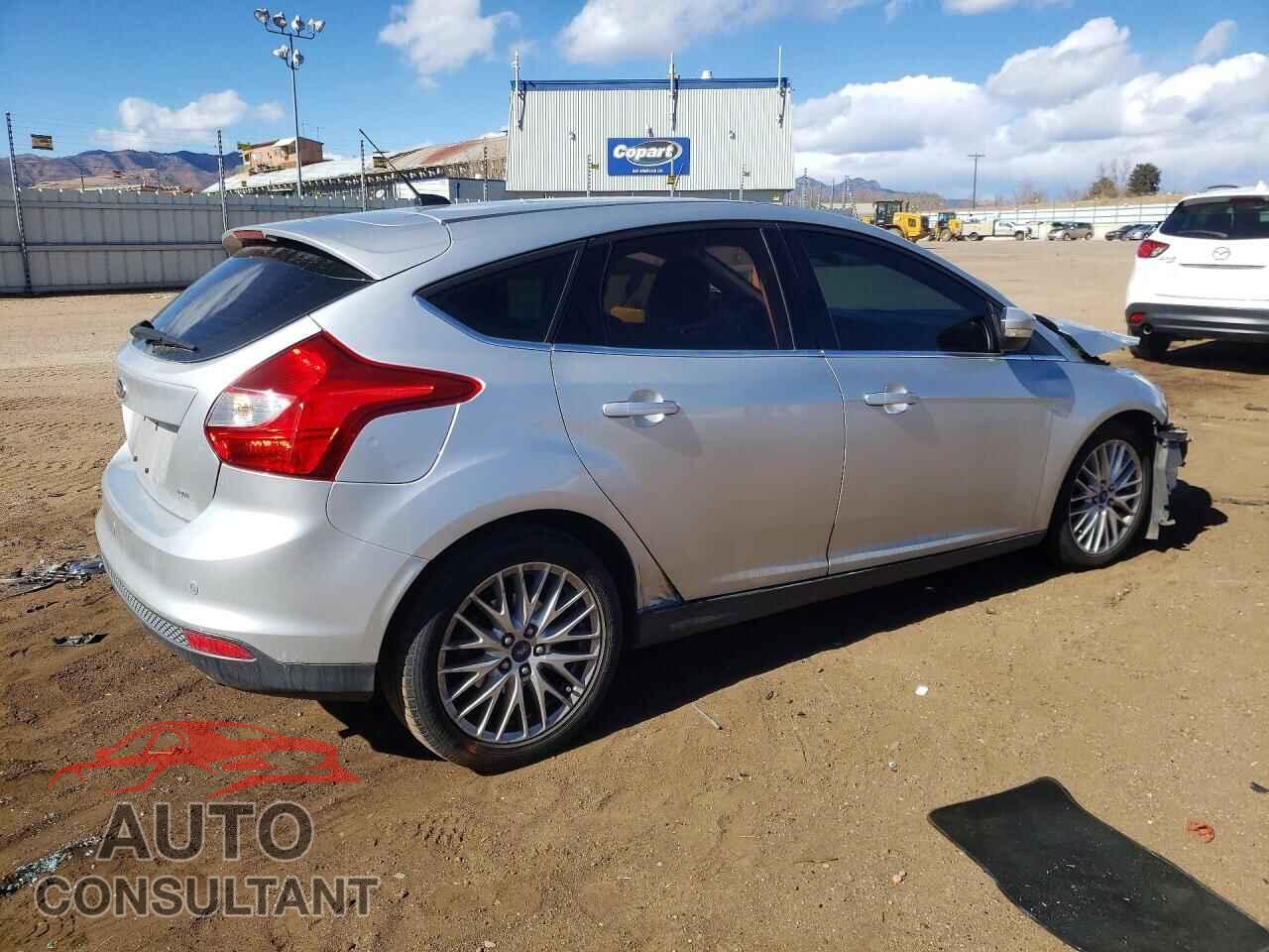 FORD FOCUS 2012 - 1FAHP3M25CL348705