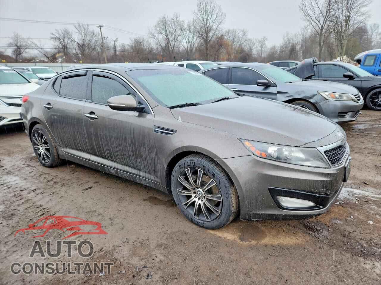 KIA OPTIMA 2011 - KNAGN4A79B5156916