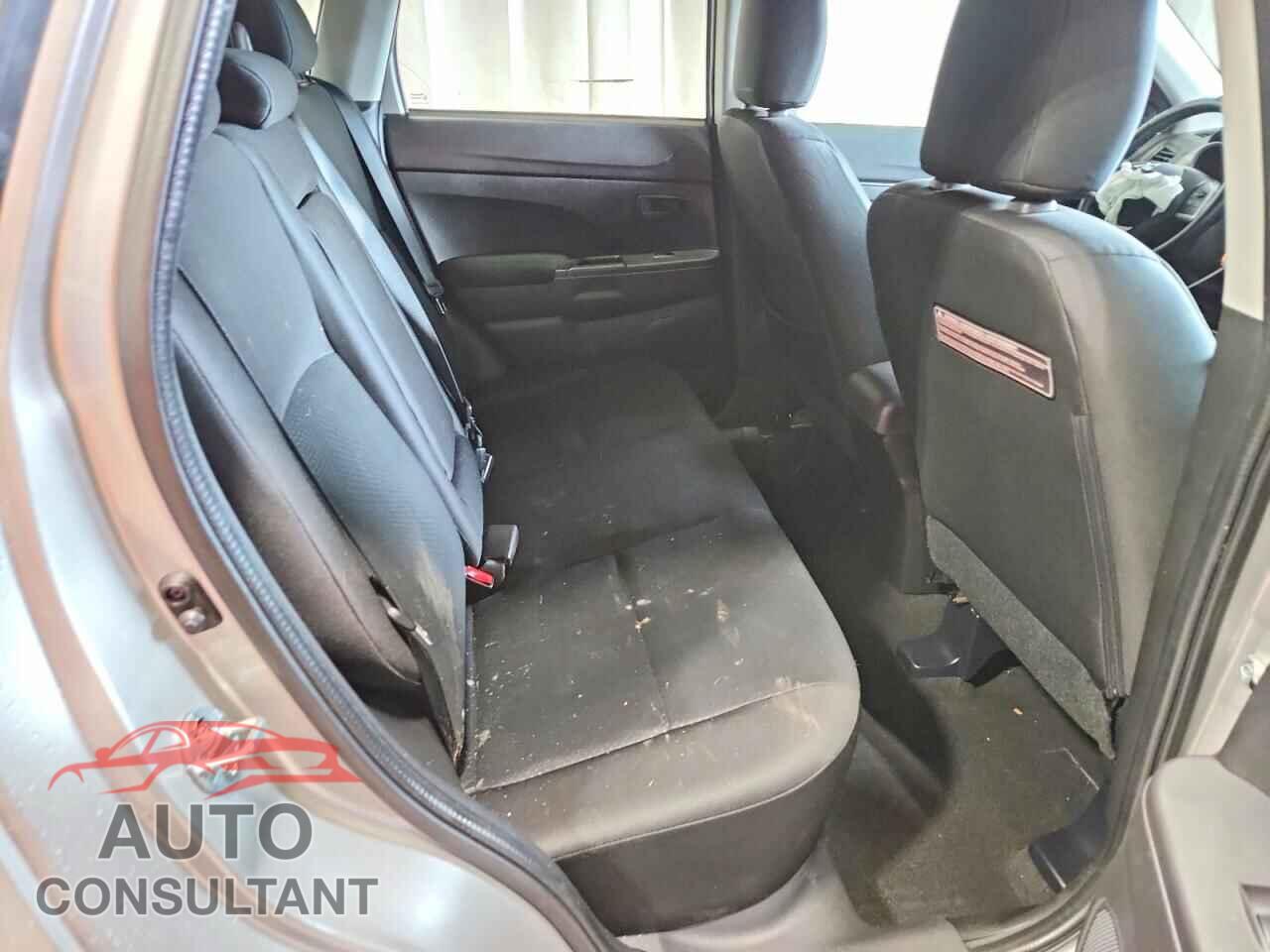MITSUBISHI OUTLANDER 2015 - 4A4AR3AUXFE044606