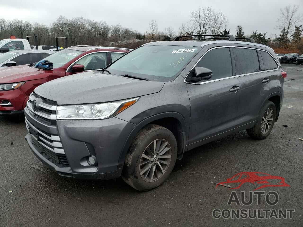 TOYOTA HIGHLANDER 2018 - 5TDJZRFH2JS539388