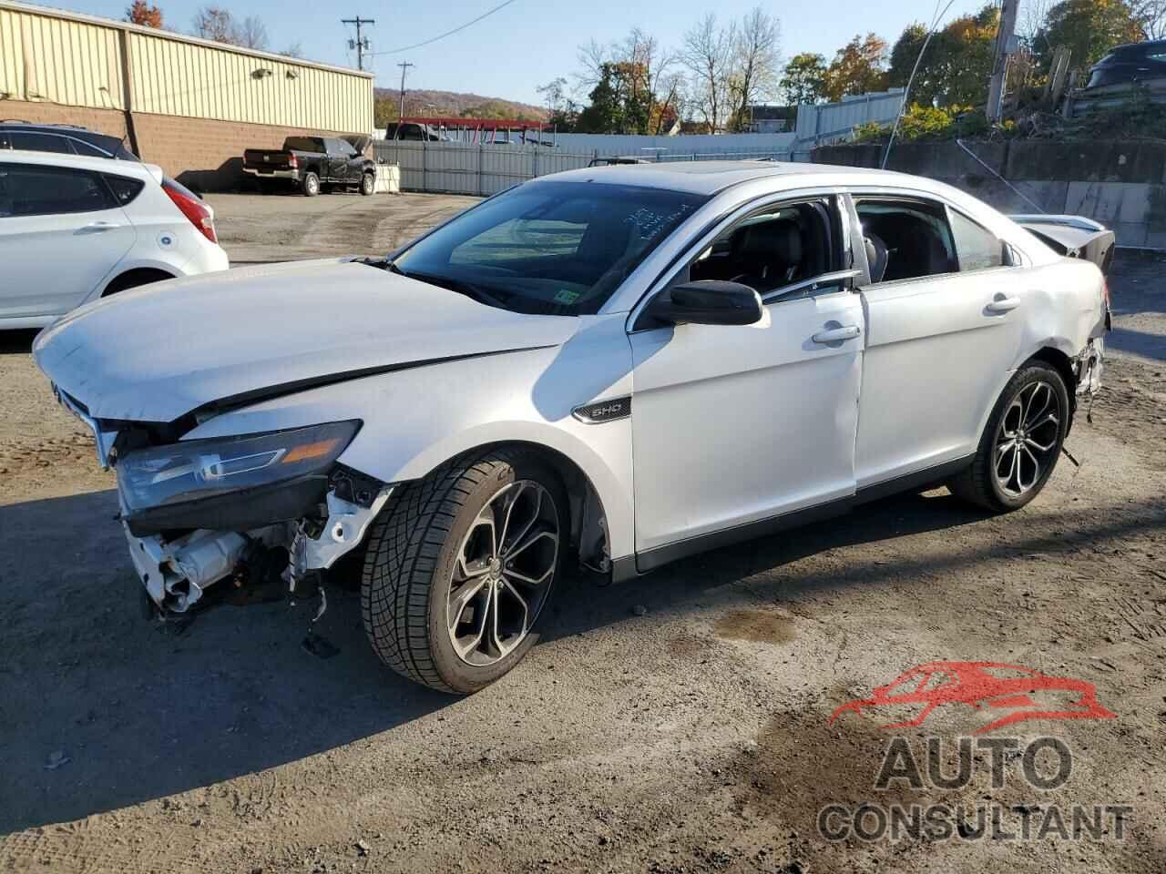 FORD TAURUS 2013 - 1FAHP2KT3DG101036