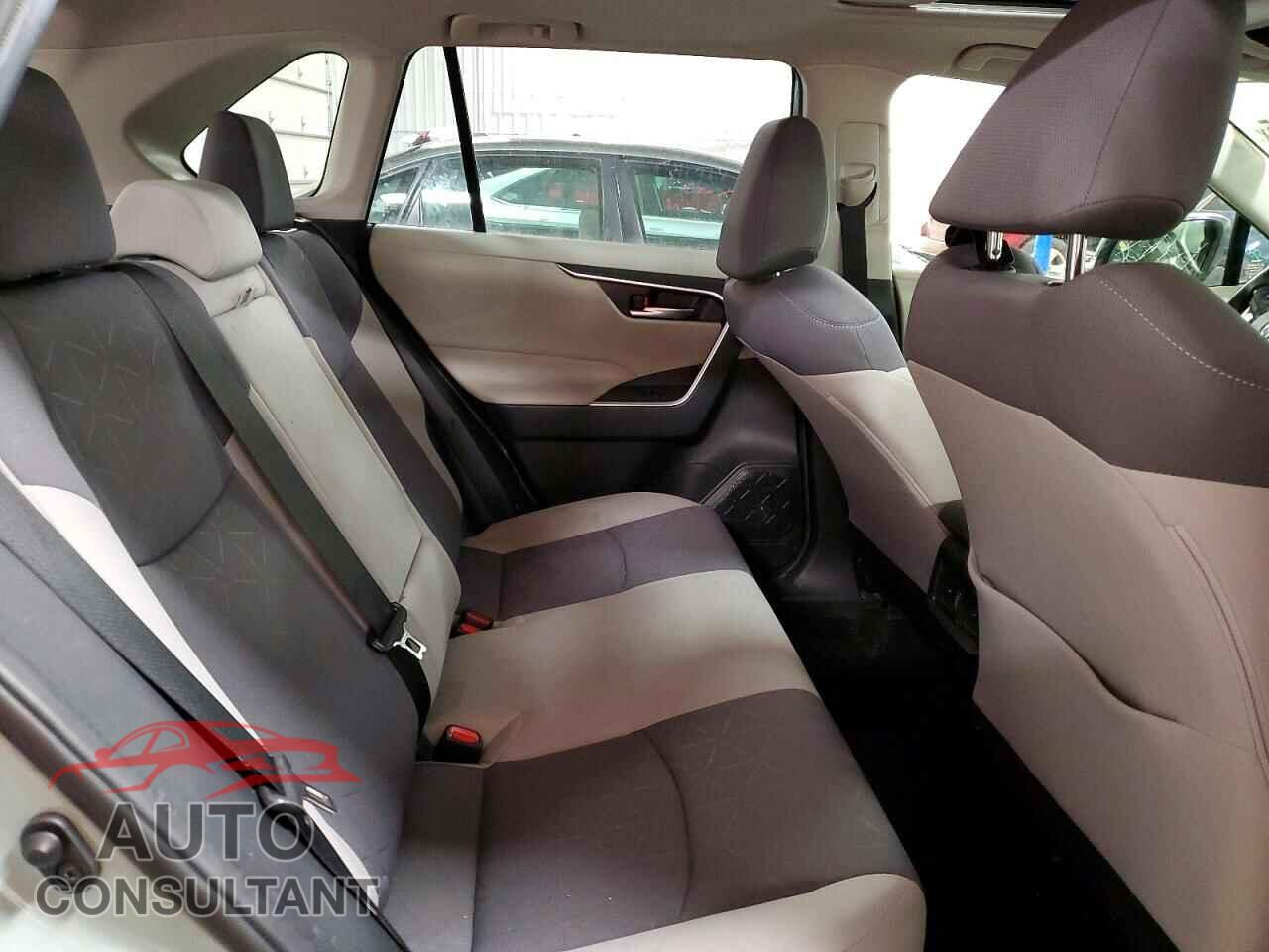 TOYOTA RAV4 2021 - JTMP1RFV3MD074949
