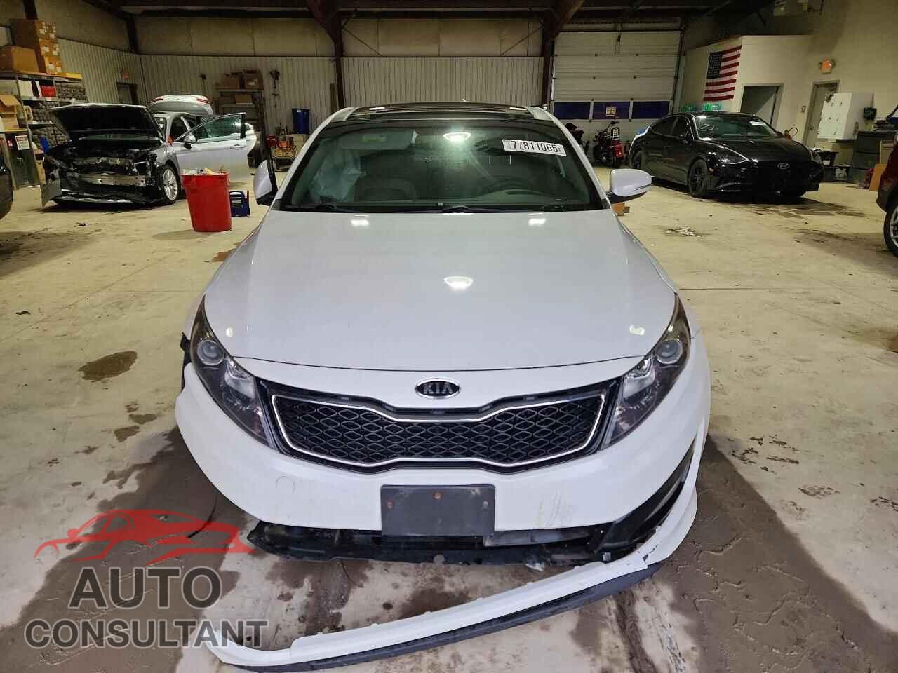 KIA OPTIMA 2011 - KNAGR4A65B5140224
