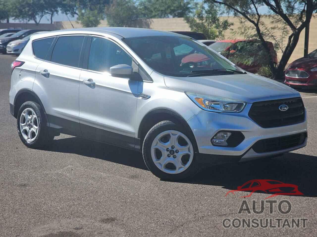 FORD ESCAPE 2017 - 1FMCU9GD5HUC08213