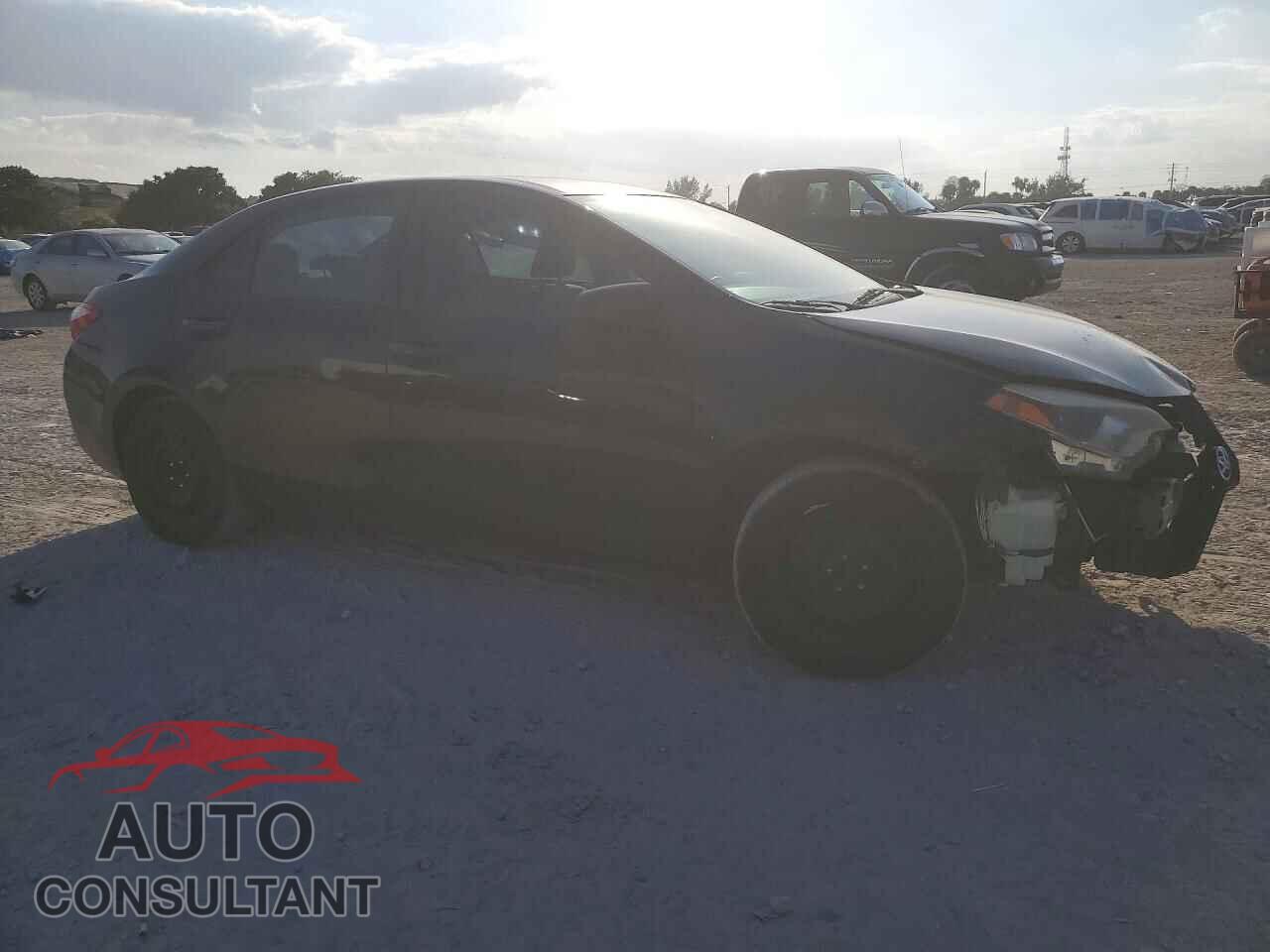 TOYOTA COROLLA 2014 - 2T1BURHEXEC152995