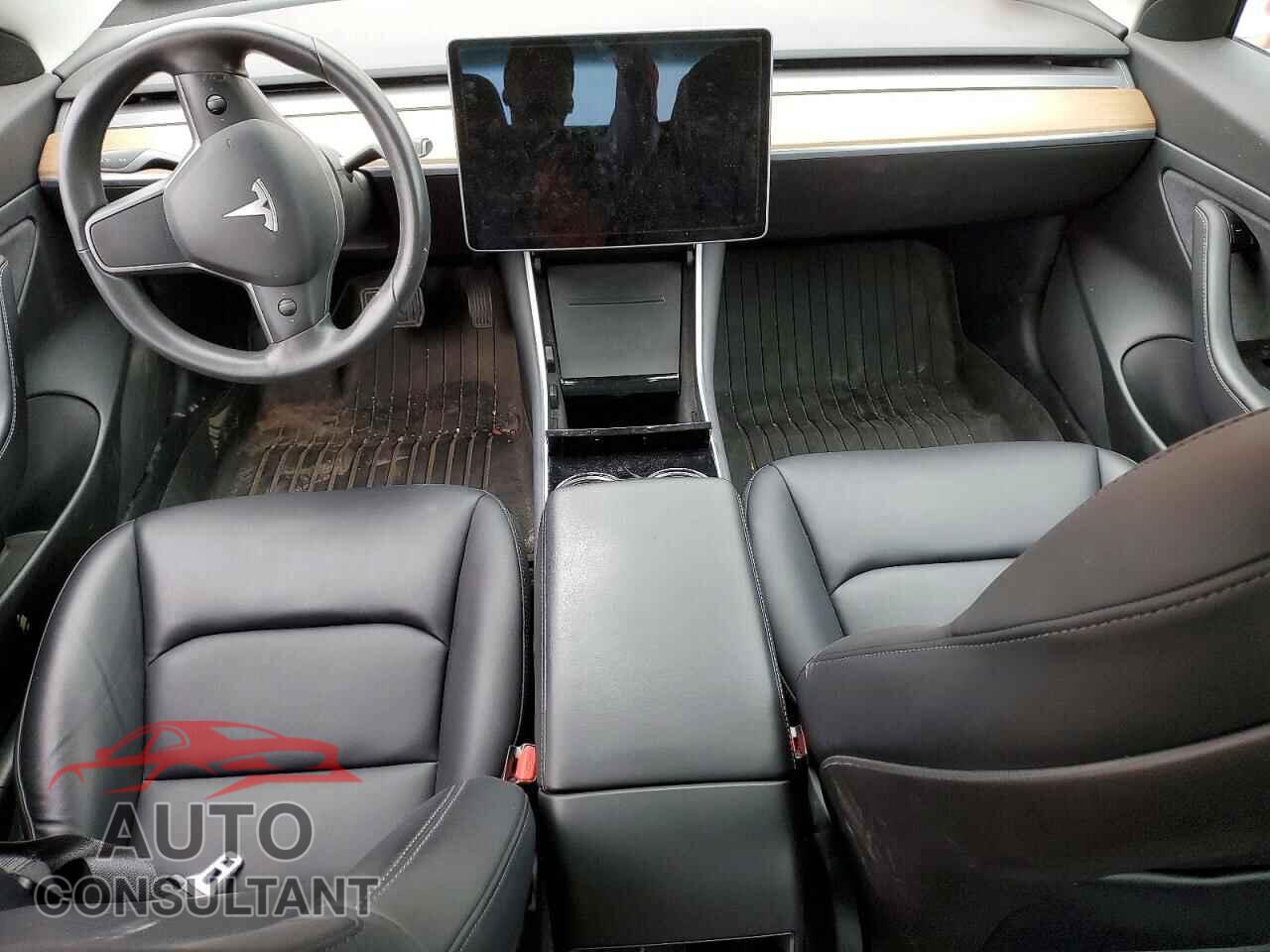 TESLA MODEL 3 2020 - 5YJ3E1EA5LF606504