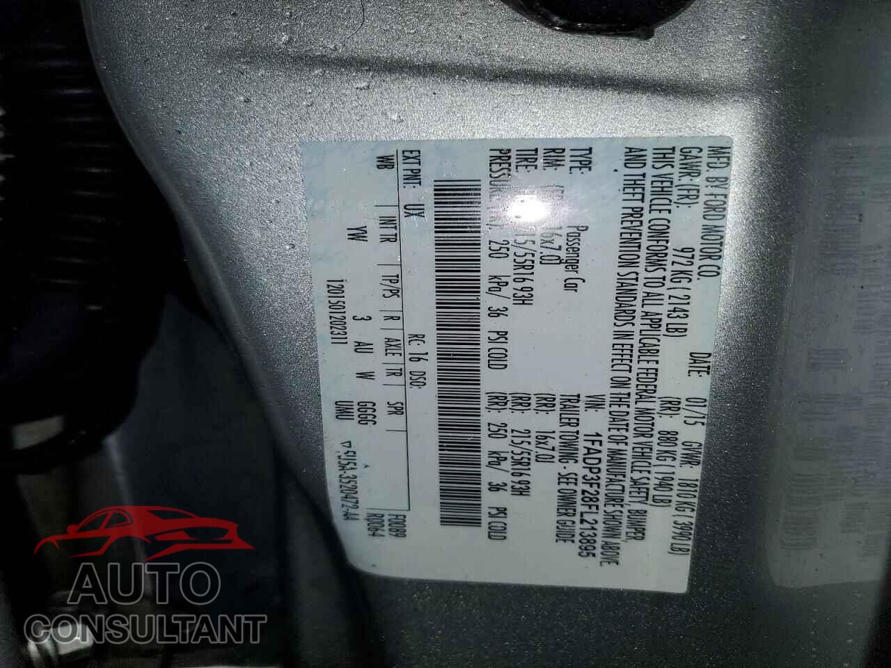 FORD FOCUS 2015 - 1FADP3F28FL213895