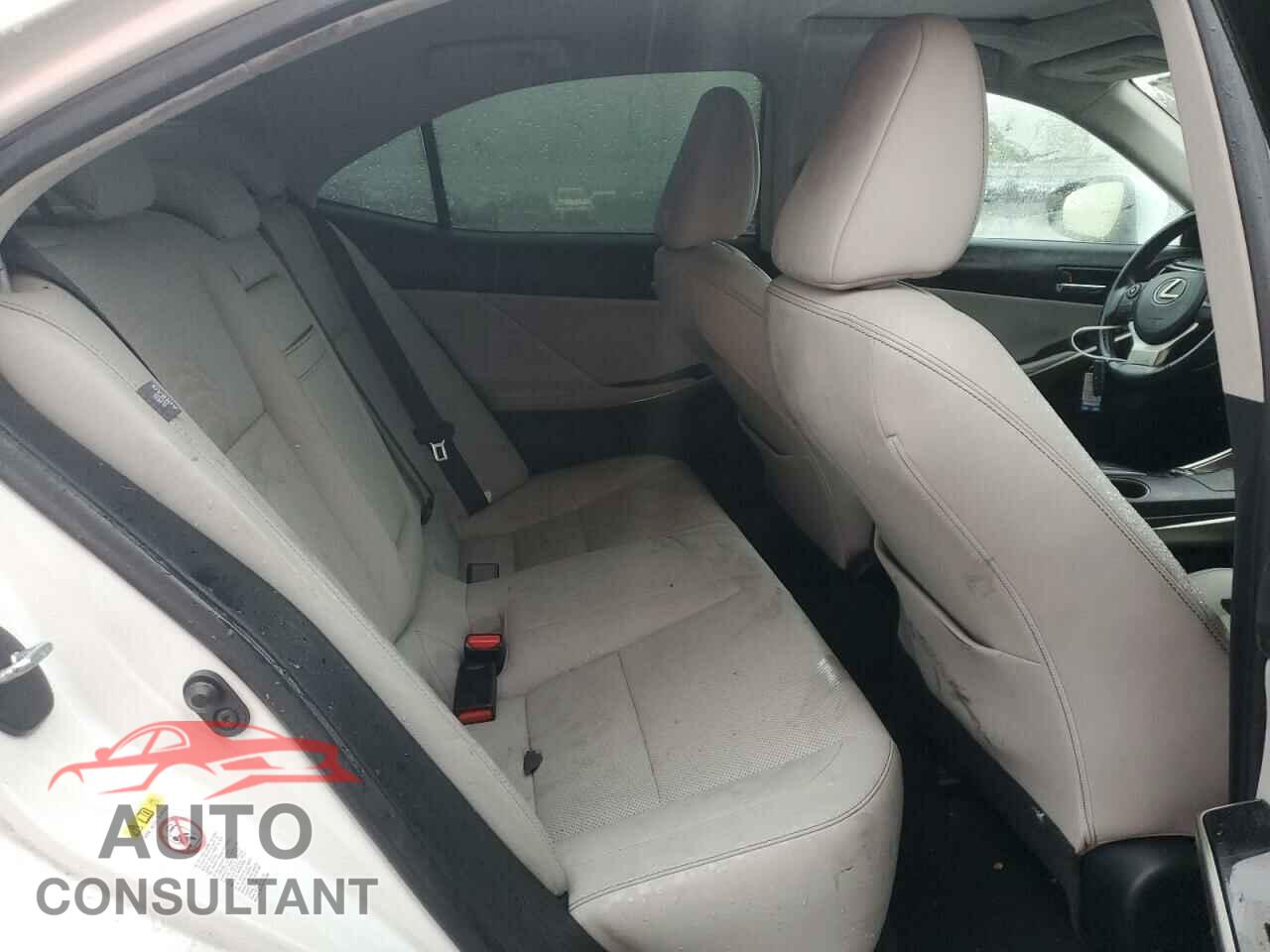 LEXUS IS 2016 - JTHBA1D26G5038075