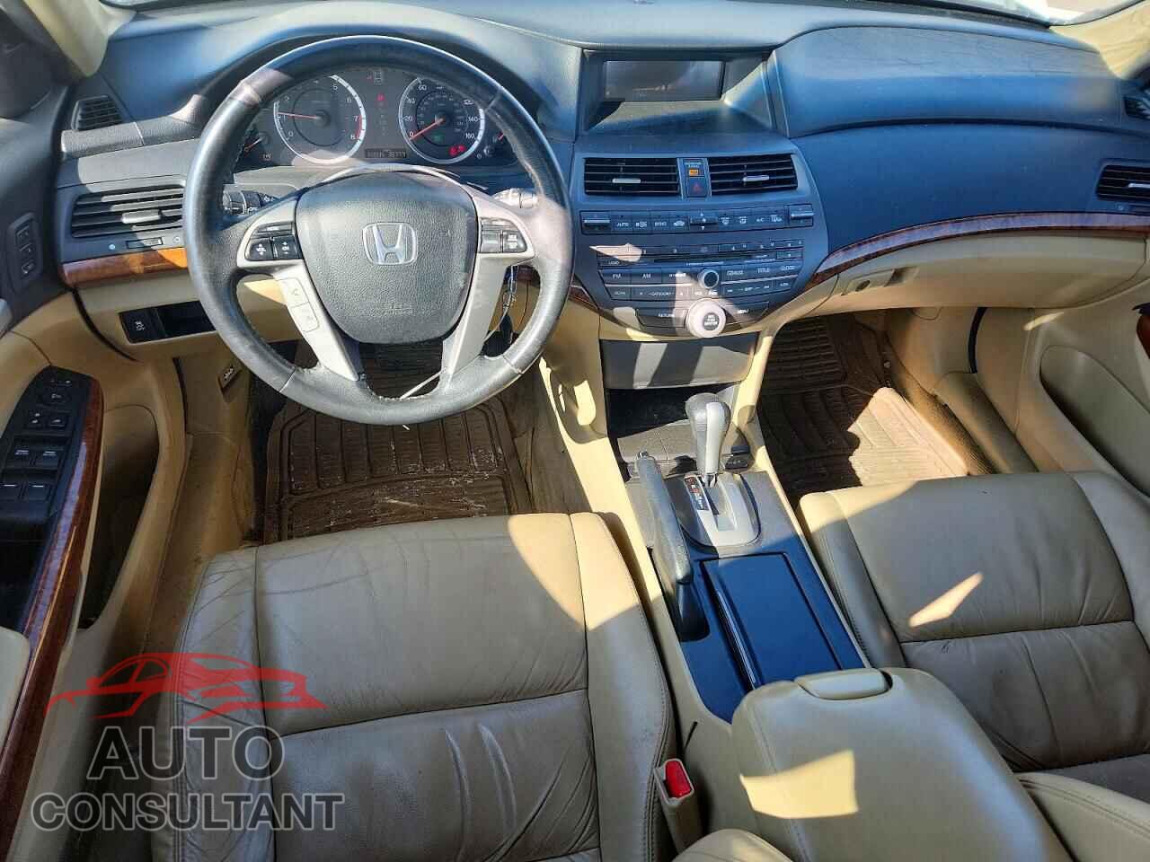 HONDA ACCORD 2012 - 1HGCP3F82CA041351