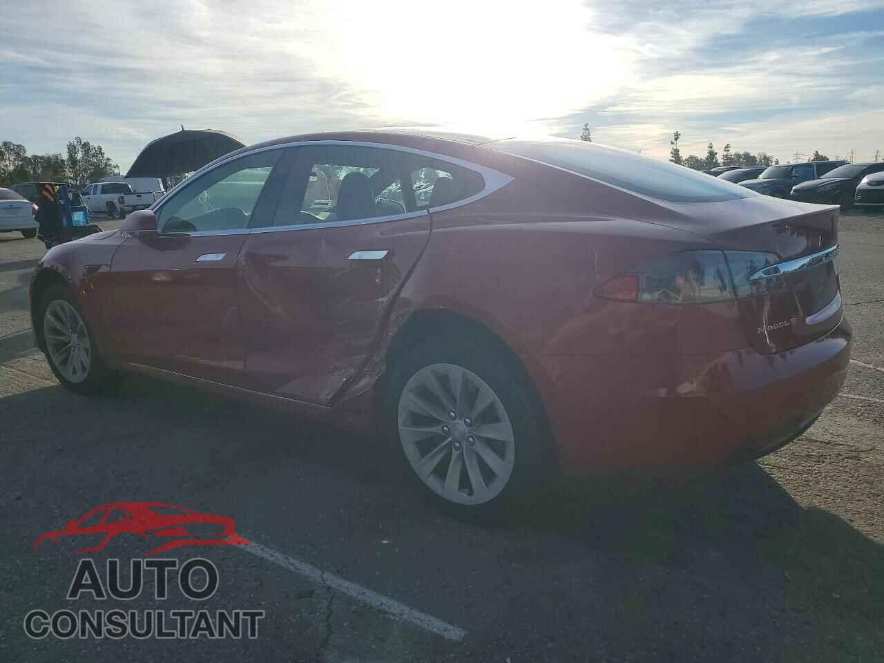TESLA MODEL S 2018 - 5YJSA1E28JF262664